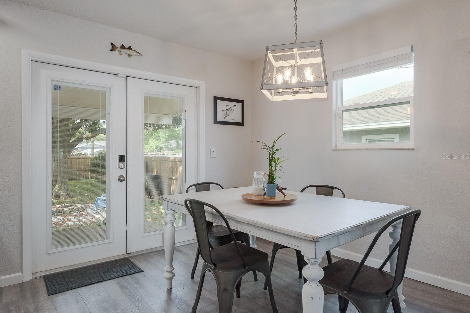 Image 20 of 28 For 4228 37th Avenue N