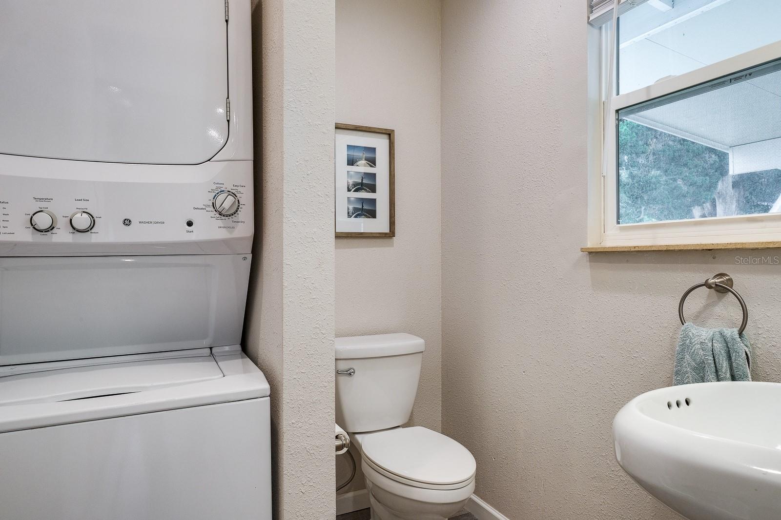 Image 25 of 28 For 4228 37th Avenue N