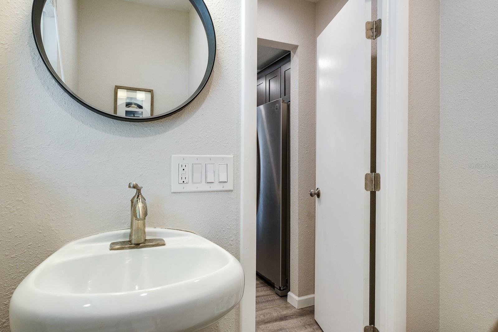 Image 26 of 28 For 4228 37th Avenue N