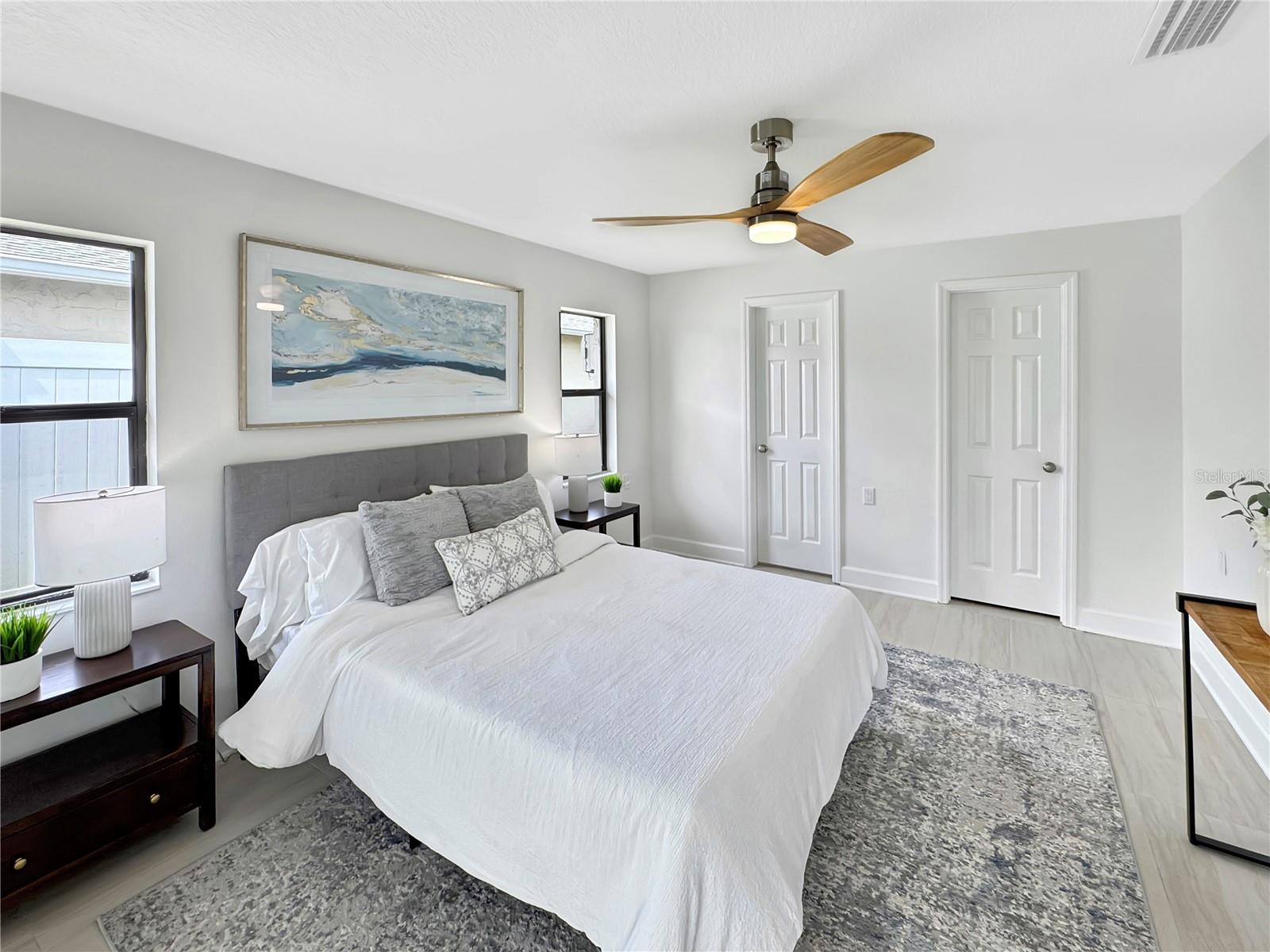 Image 18 of 43 For 9907 Island Harbor Drive