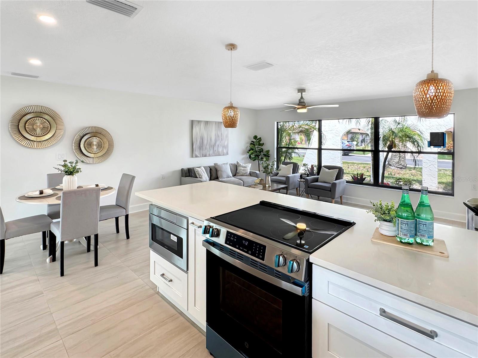 Image 34 of 43 For 9907 Island Harbor Drive