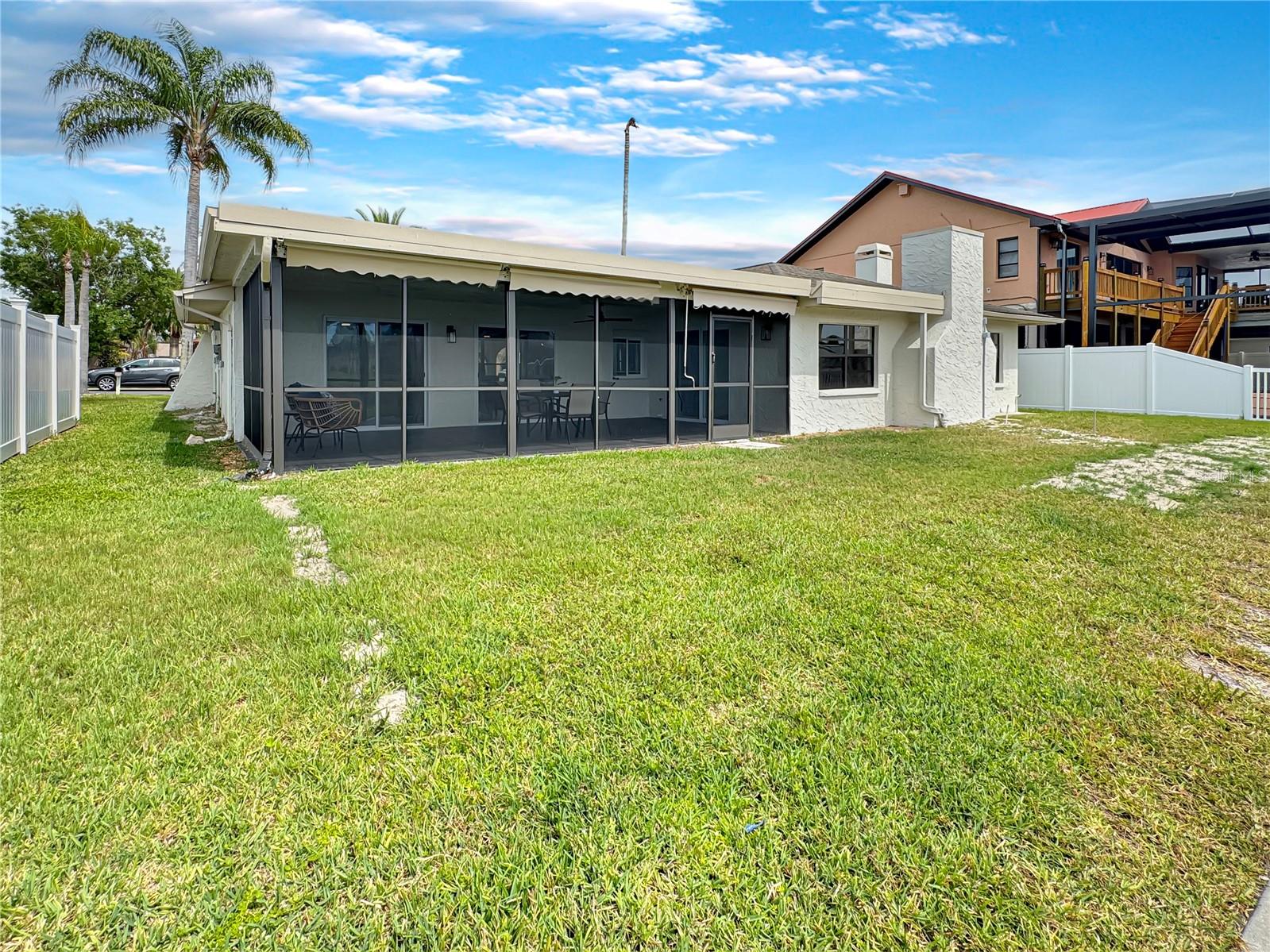 Image 41 of 43 For 9907 Island Harbor Drive
