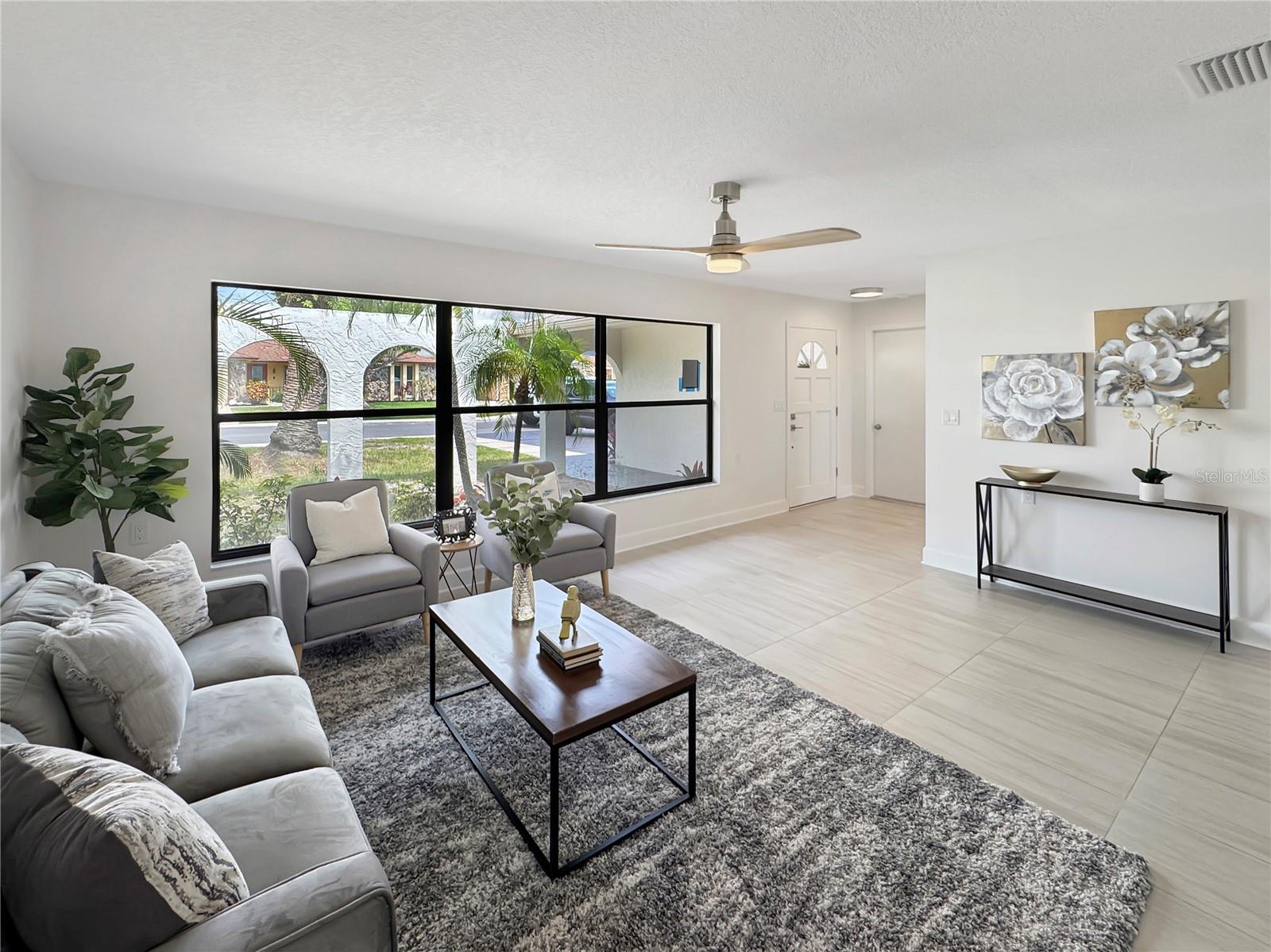 Image 8 of 43 For 9907 Island Harbor Drive