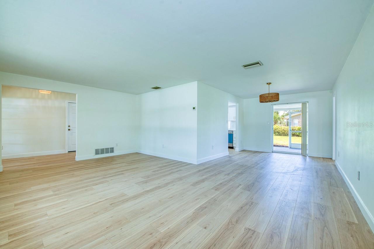 Image 11 of 51 For 2132 Sandpiper Drive
