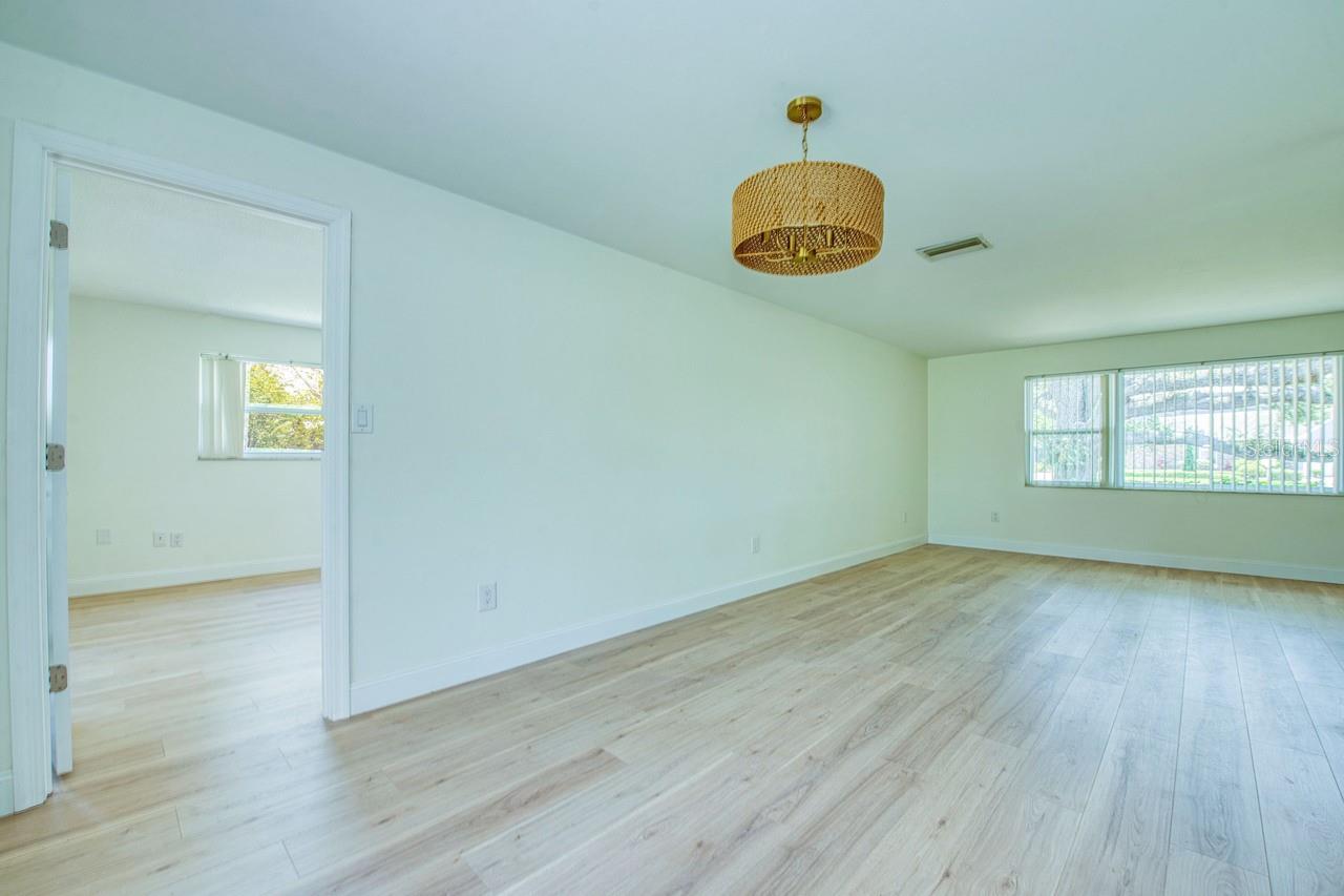 Image 16 of 51 For 2132 Sandpiper Drive