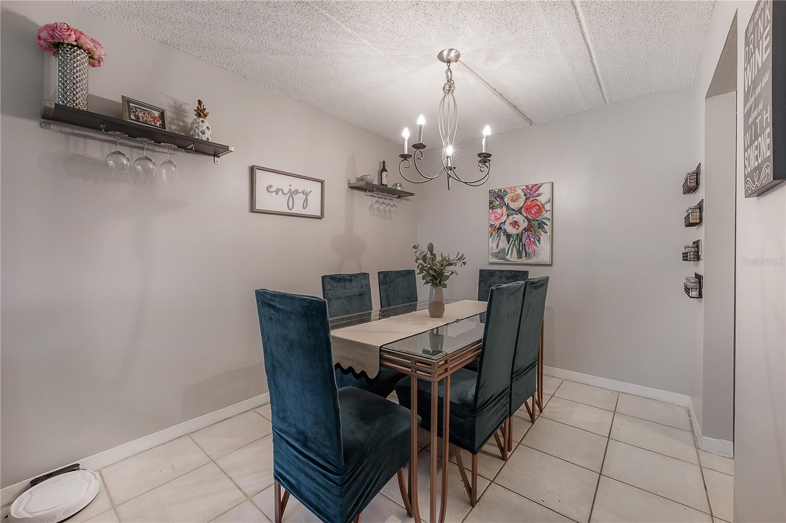 Image 10 of 22 For 3325 Bayshore Boulevard F14