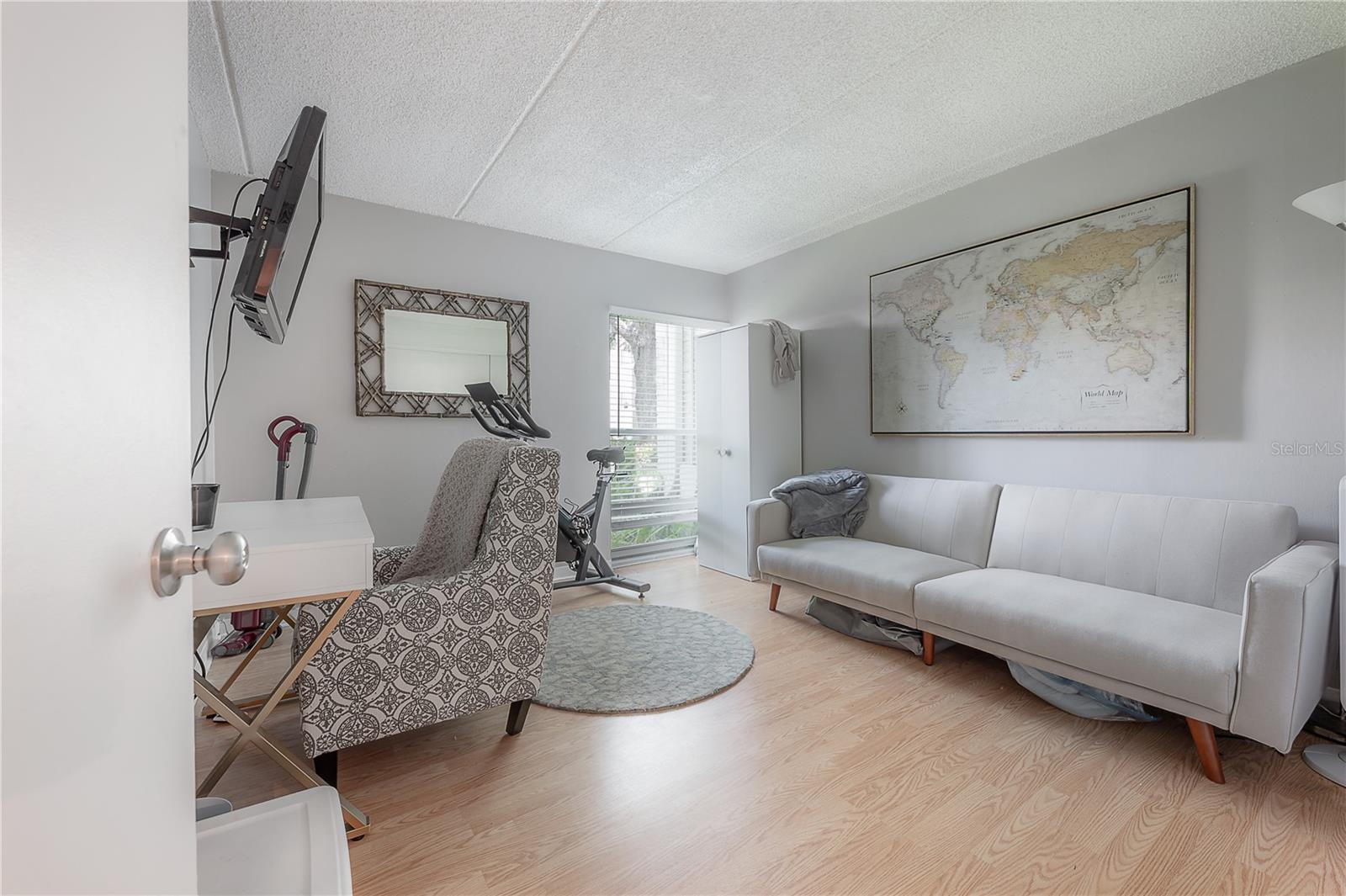Image 17 of 22 For 3325 Bayshore Boulevard F14