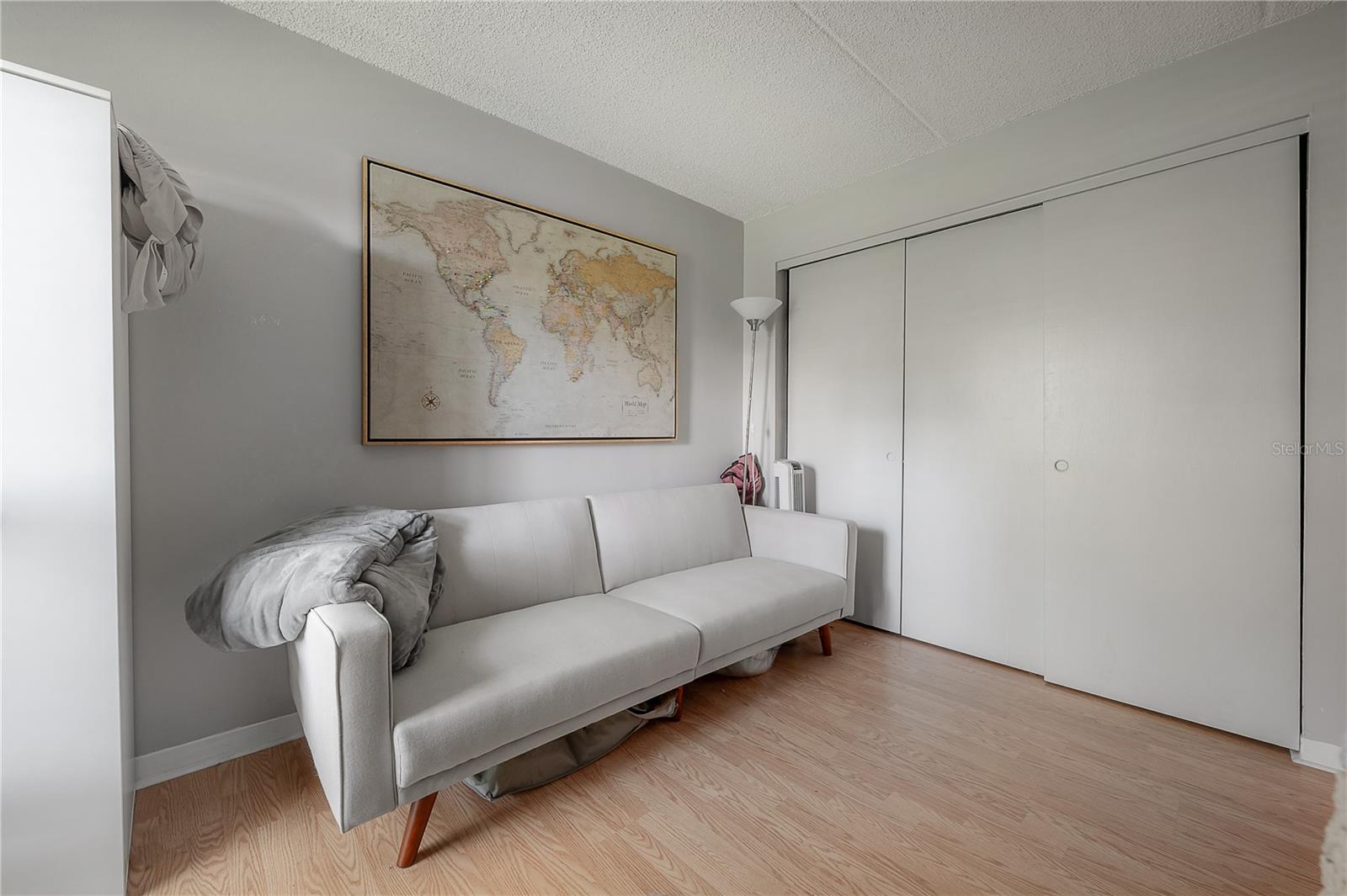 Image 18 of 22 For 3325 Bayshore Boulevard F14