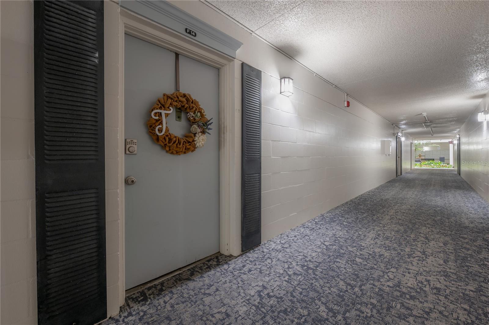 Image 2 of 22 For 3325 Bayshore Boulevard F14