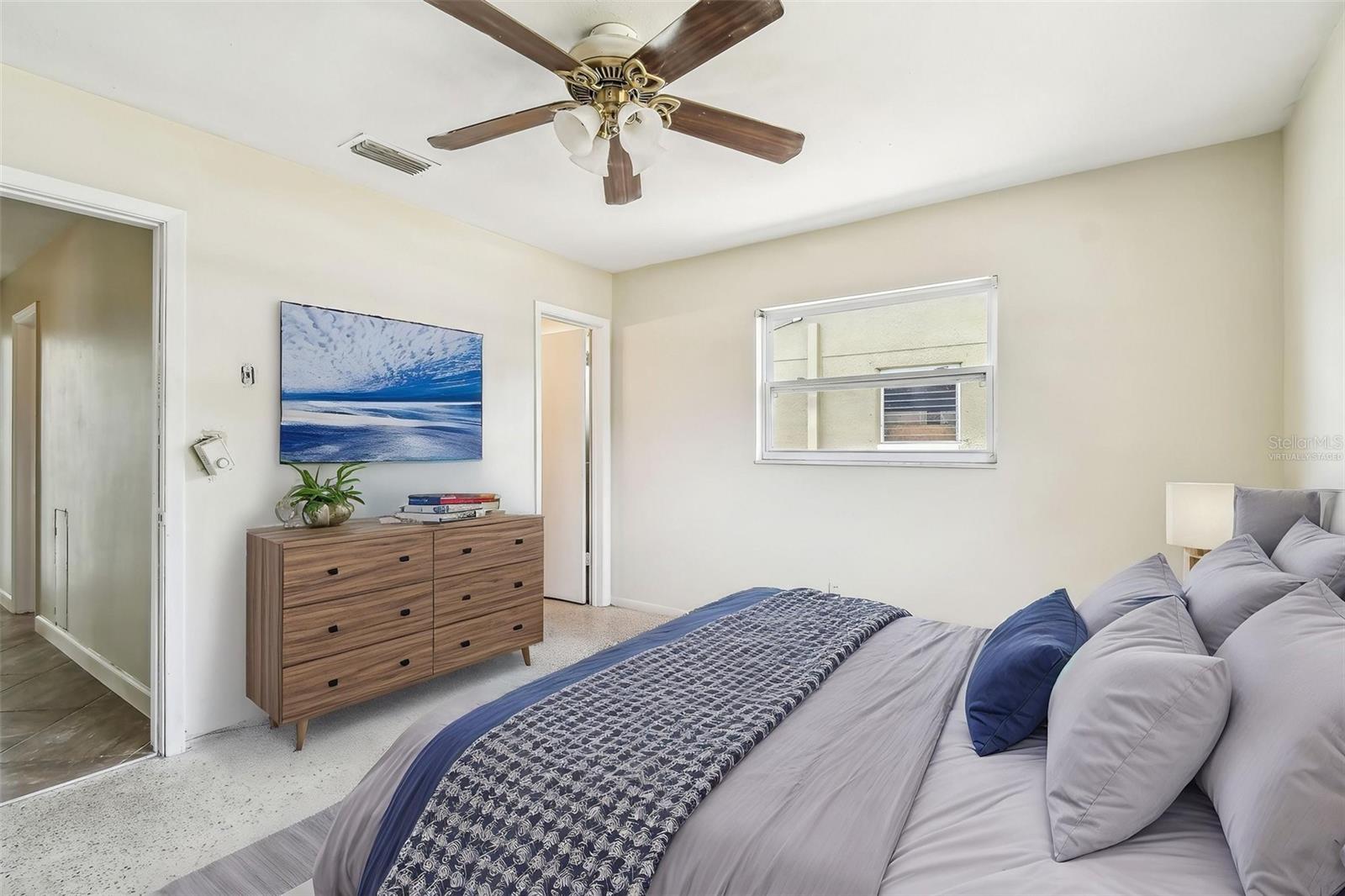 Image 11 of 30 For 11250 108th Ln