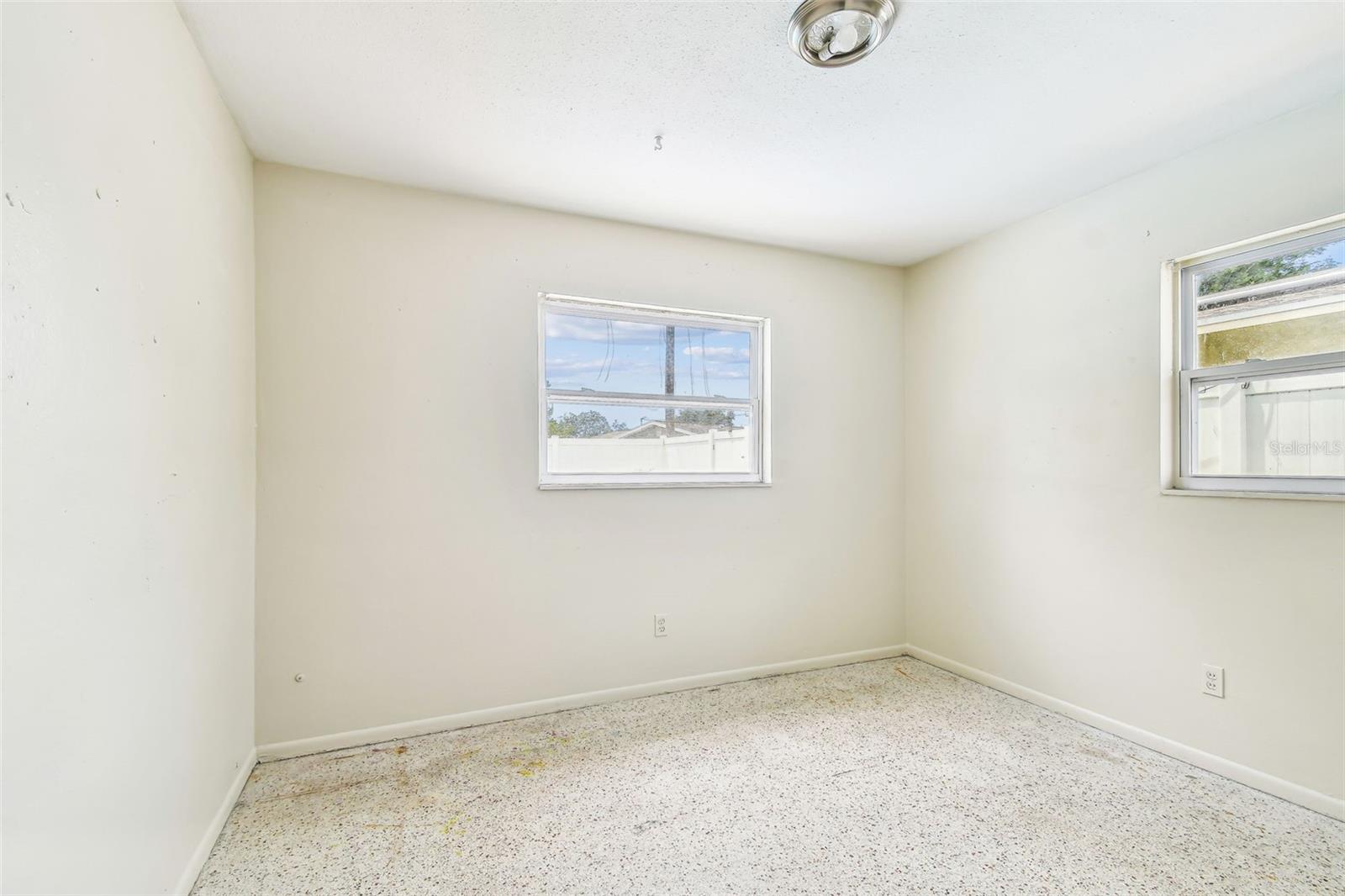 Image 18 of 30 For 11250 108th Ln