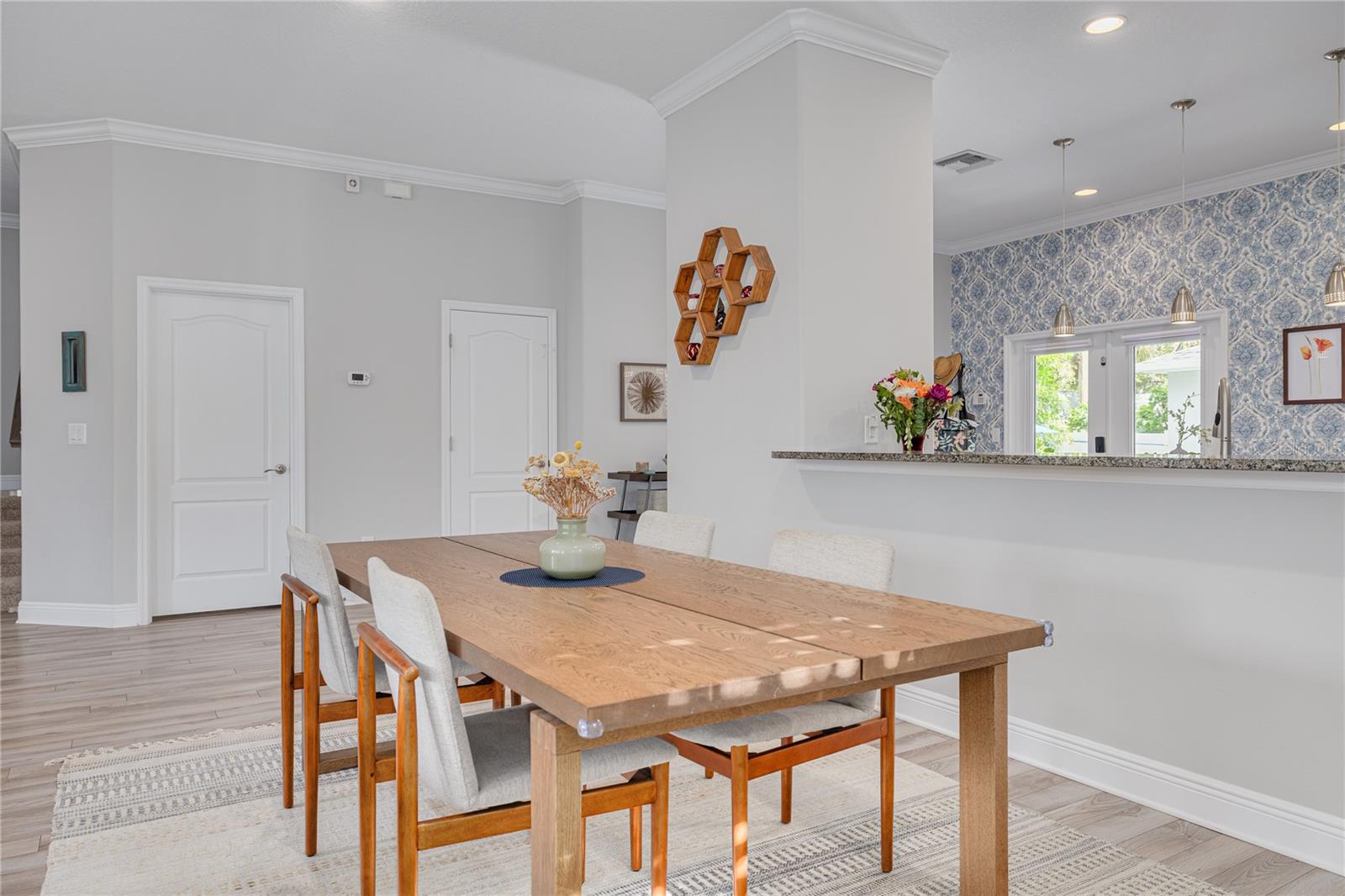Image 10 of 48 For 795 26th Avenue N