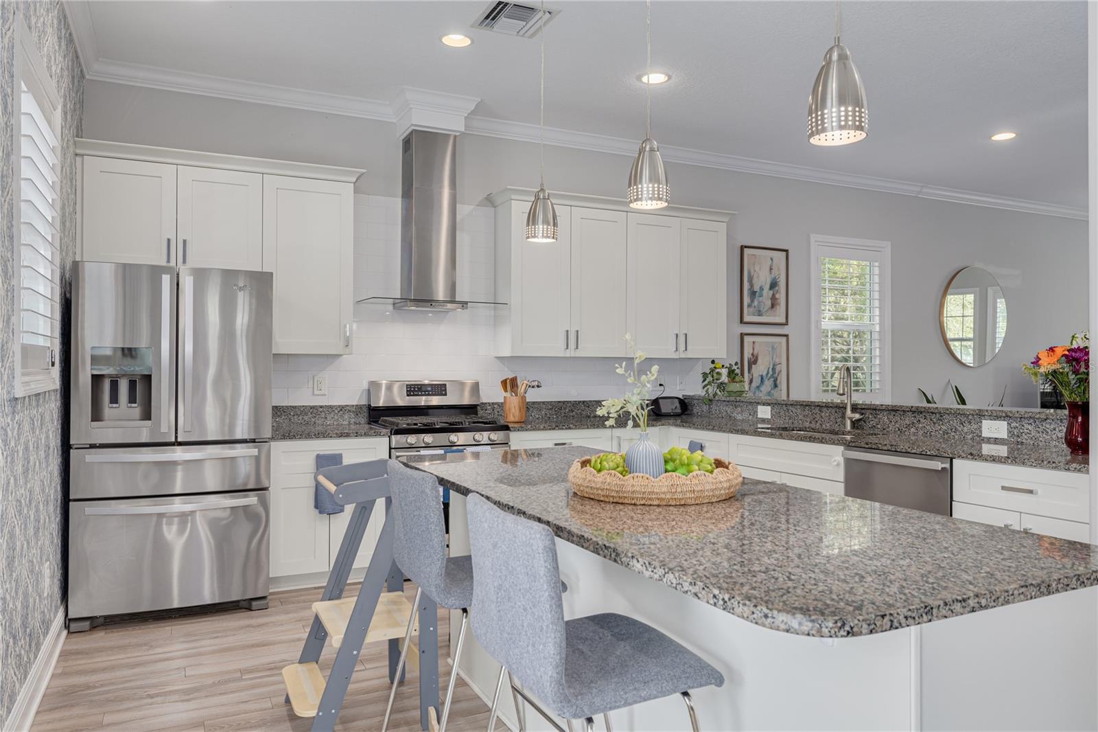 Image 13 of 48 For 795 26th Avenue N