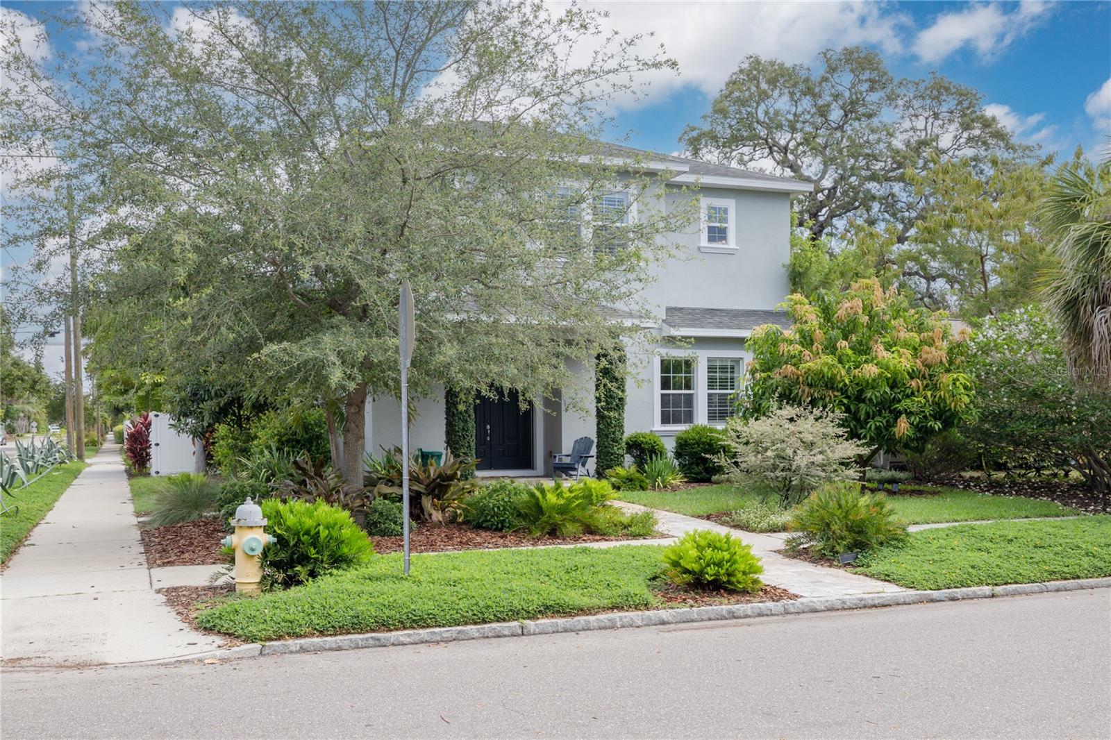 Image 3 of 48 For 795 26th Avenue N