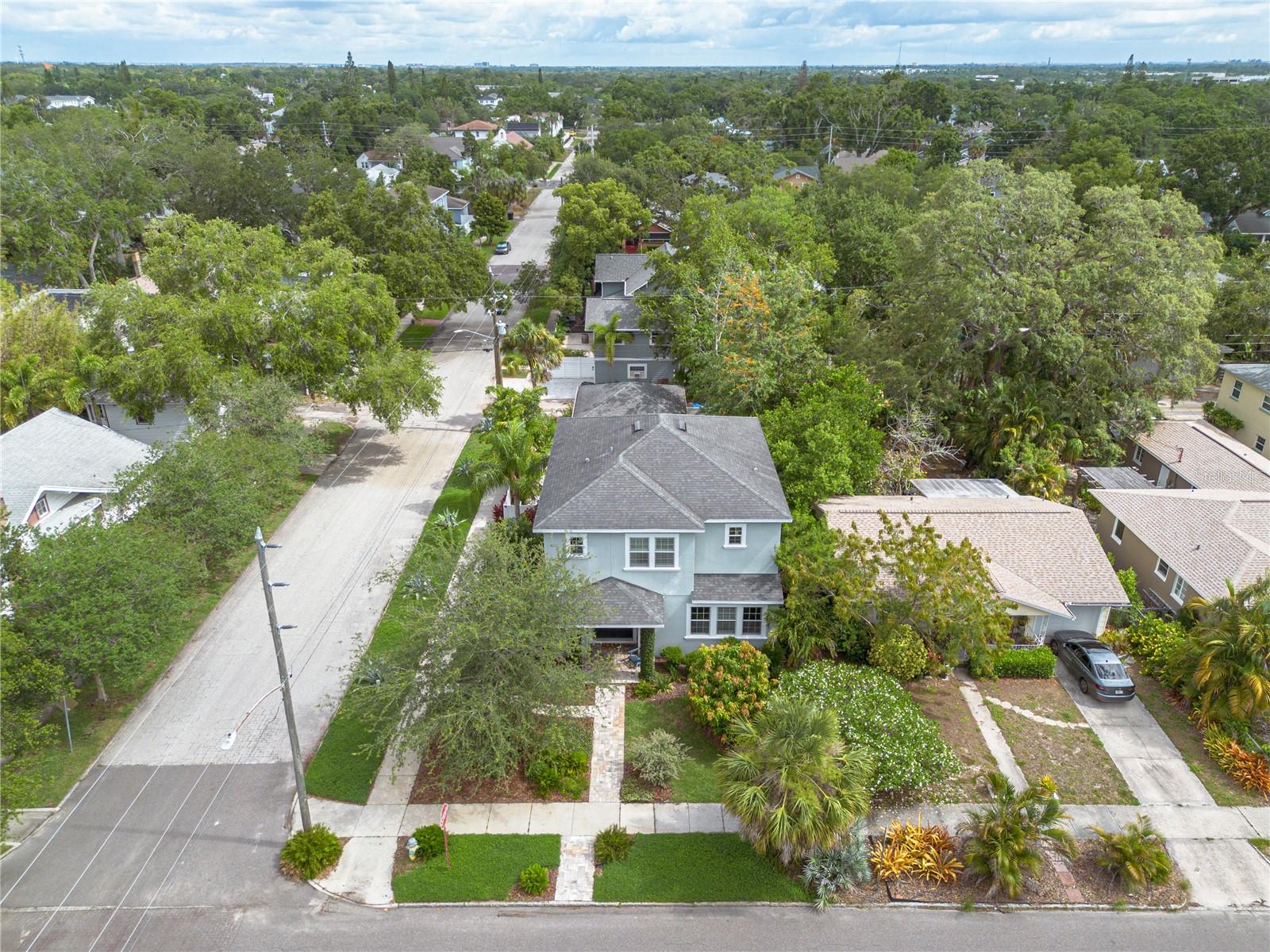 Image 40 of 48 For 795 26th Avenue N