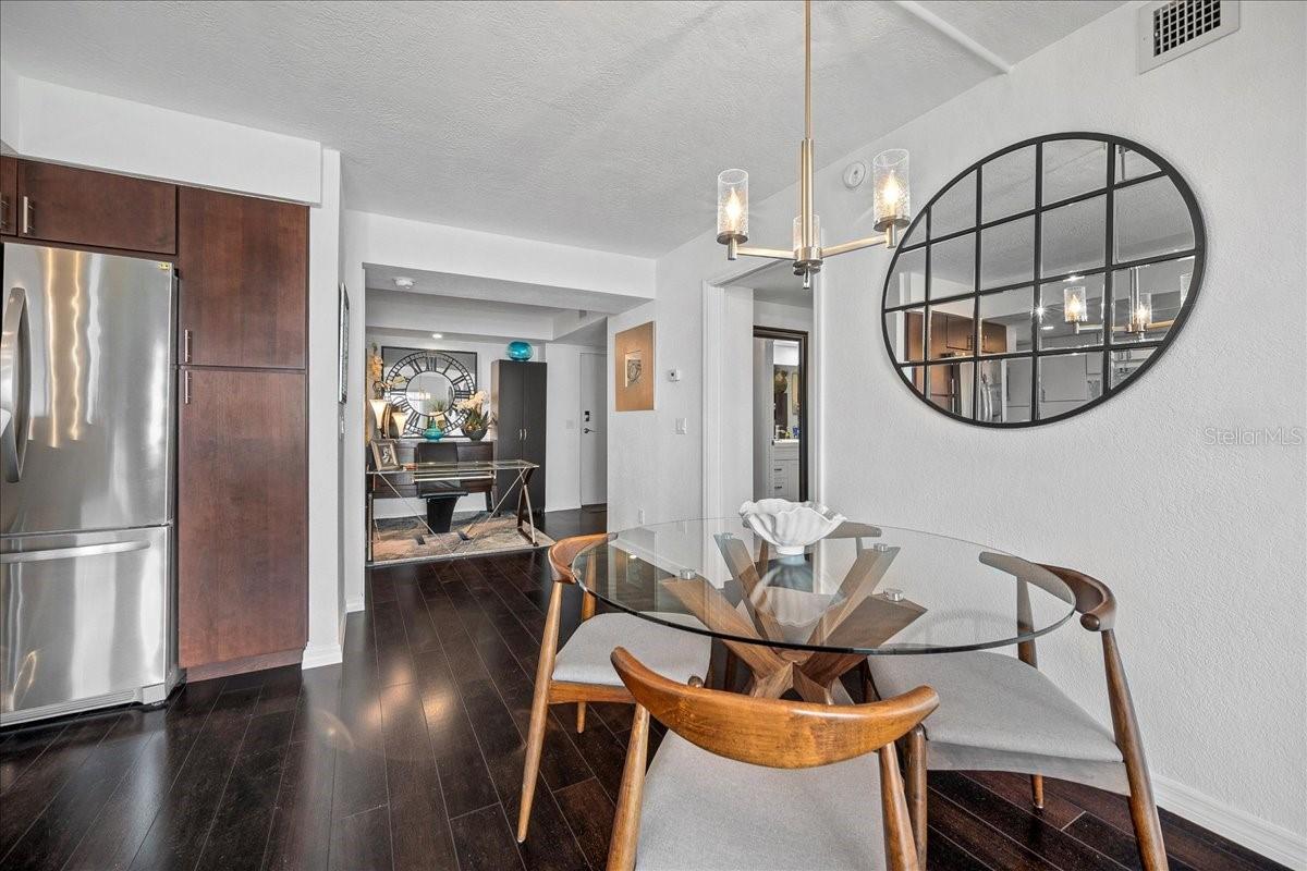 Image 34 of 61 For 1120 Shore Drive Ne 802
