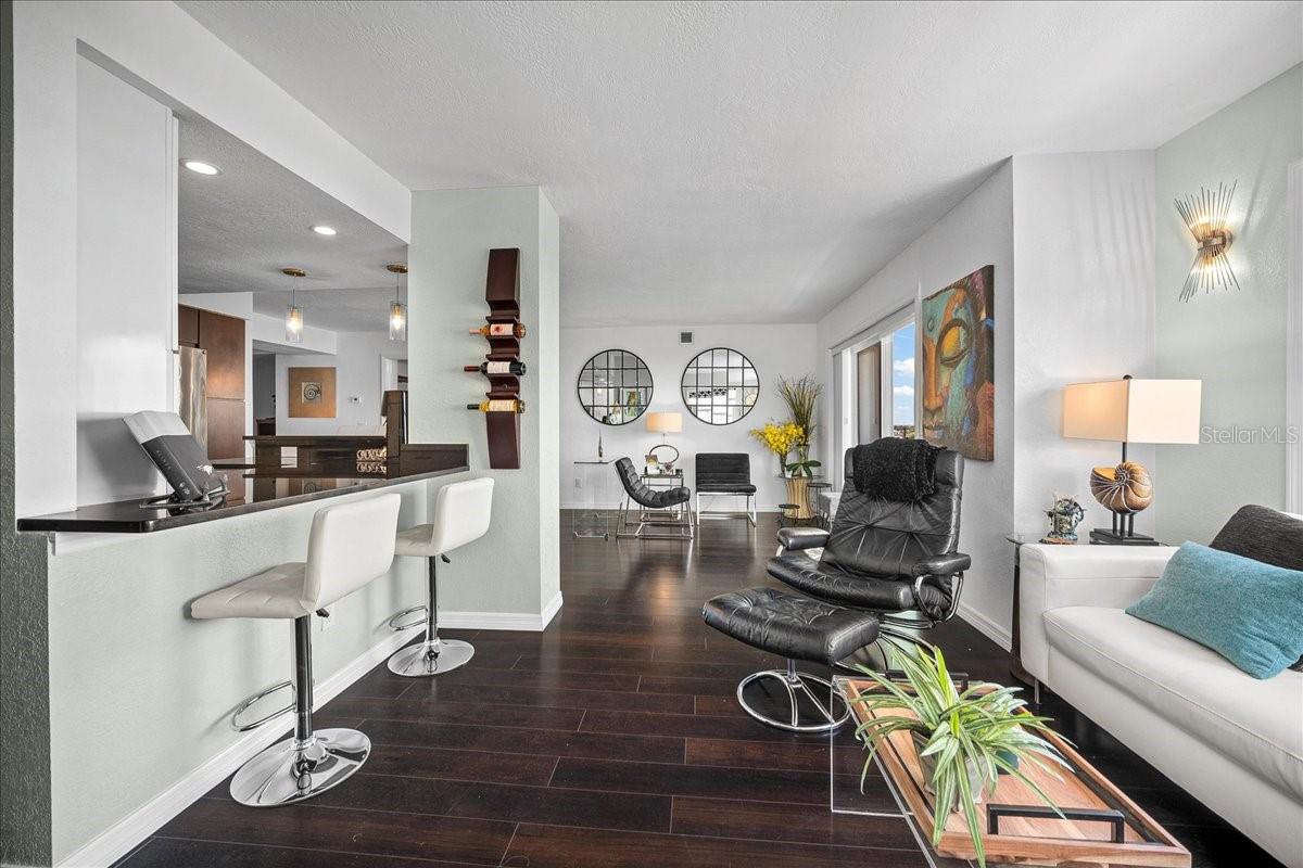 Image 8 of 61 For 1120 Shore Drive Ne 802