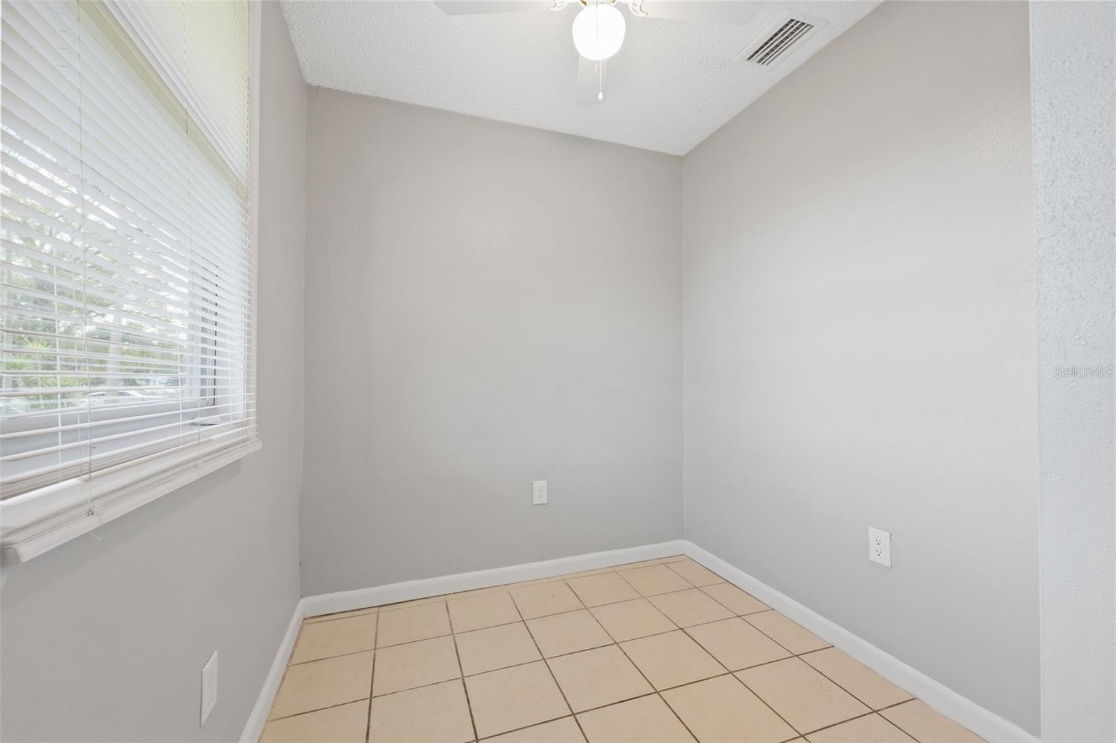 Image 10 of 17 For 2812 Anthony Street