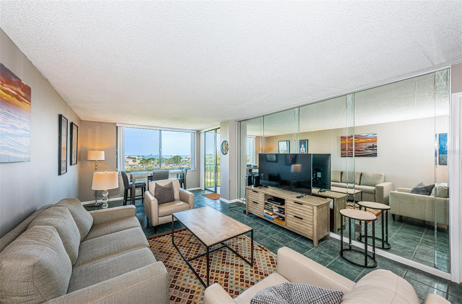 Listing photo id 0 for 6104 Palma Del Mar Boulevard S 605