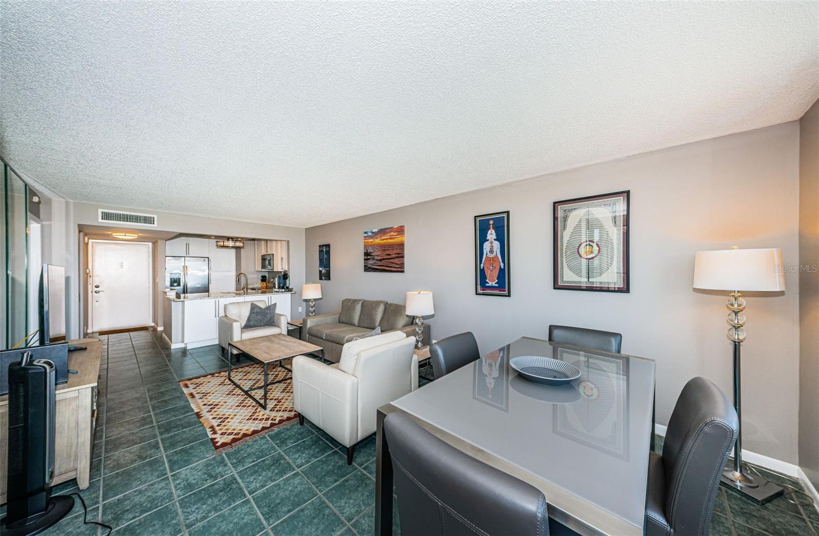 Listing photo id 29 for 6104 Palma Del Mar Boulevard S 605