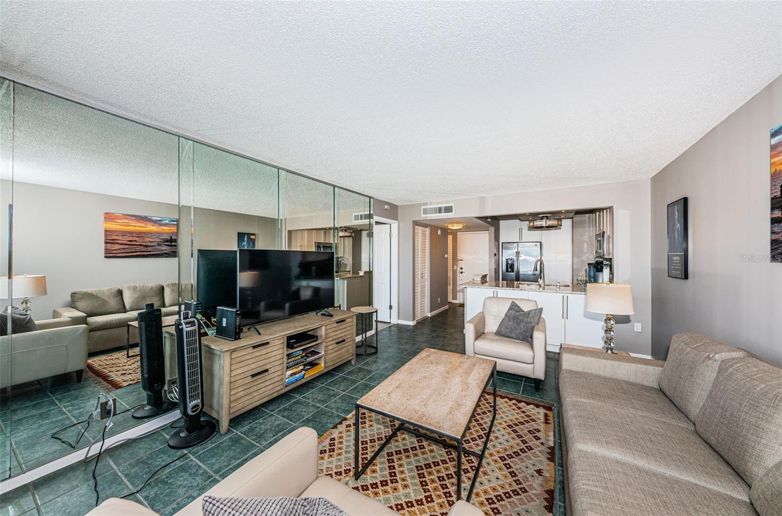 Listing photo id 31 for 6104 Palma Del Mar Boulevard S 605