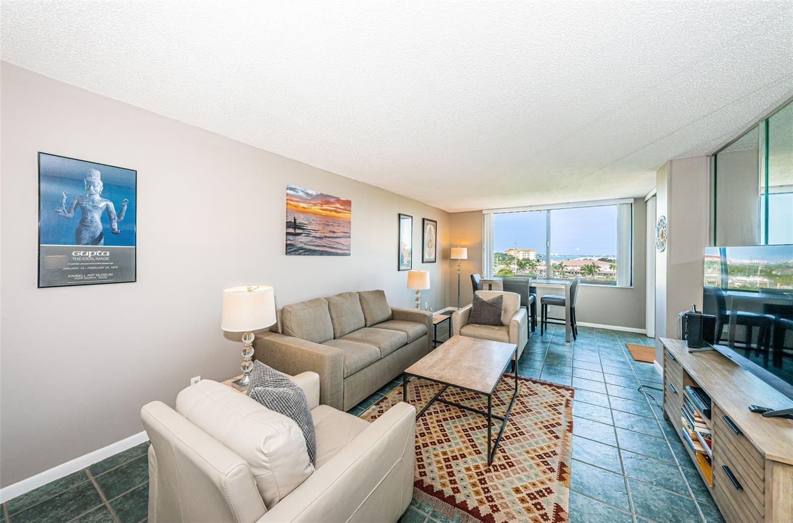 Listing photo id 34 for 6104 Palma Del Mar Boulevard S 605