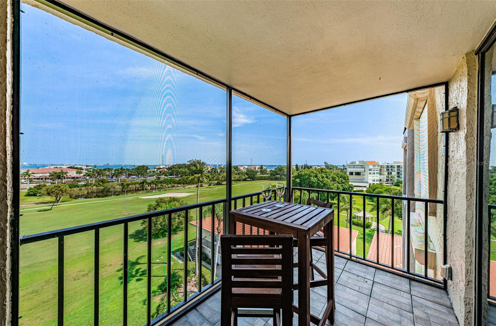 Listing photo id 35 for 6104 Palma Del Mar Boulevard S 605