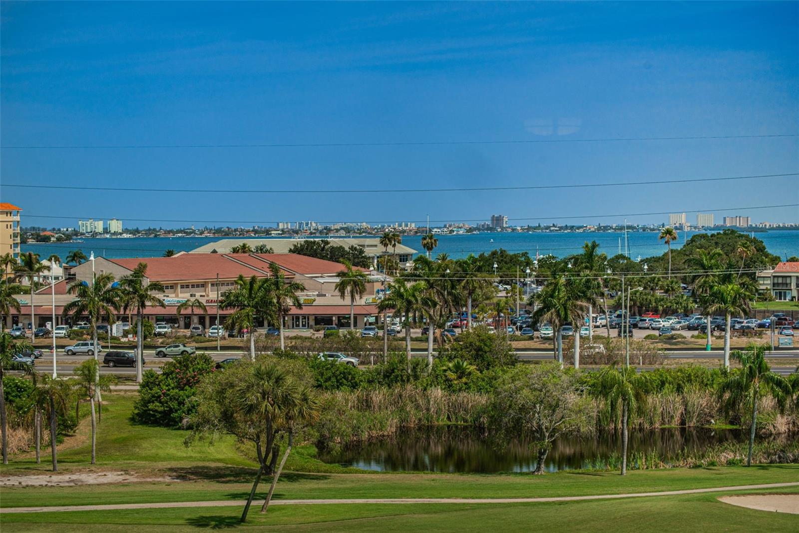 Listing photo id 36 for 6104 Palma Del Mar Boulevard S 605
