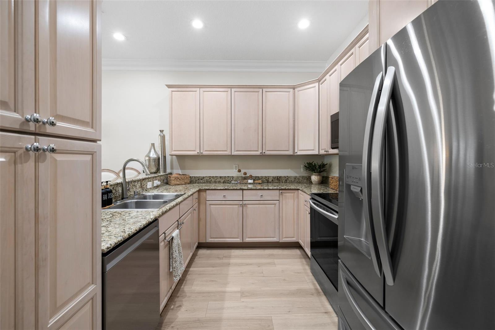 Image 16 of 48 For 3702 Cass Street 5