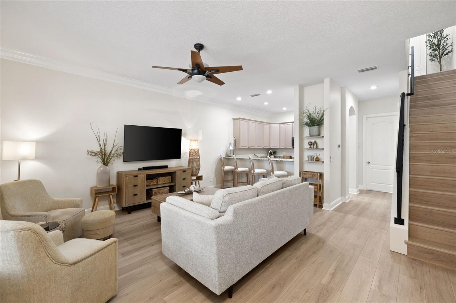 Image 2 of 48 For 3702 Cass Street 5