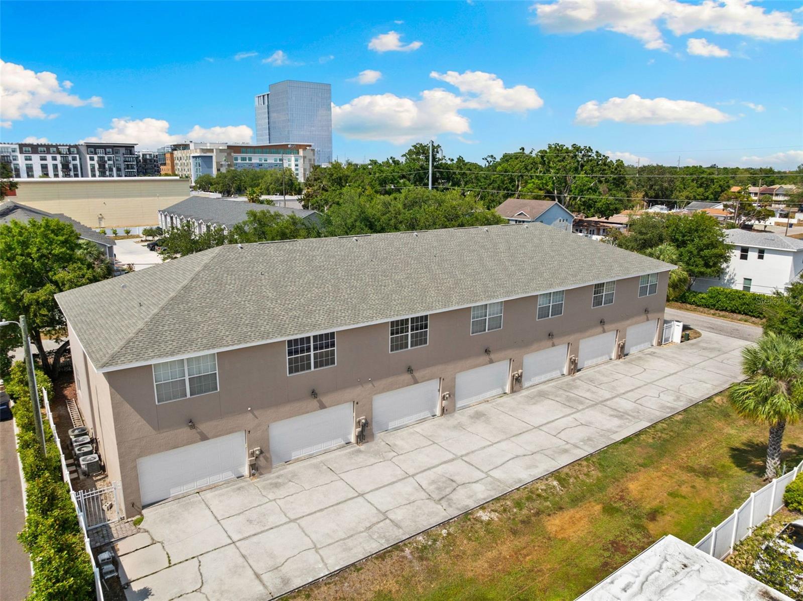 Image 5 of 48 For 3702 Cass Street 5
