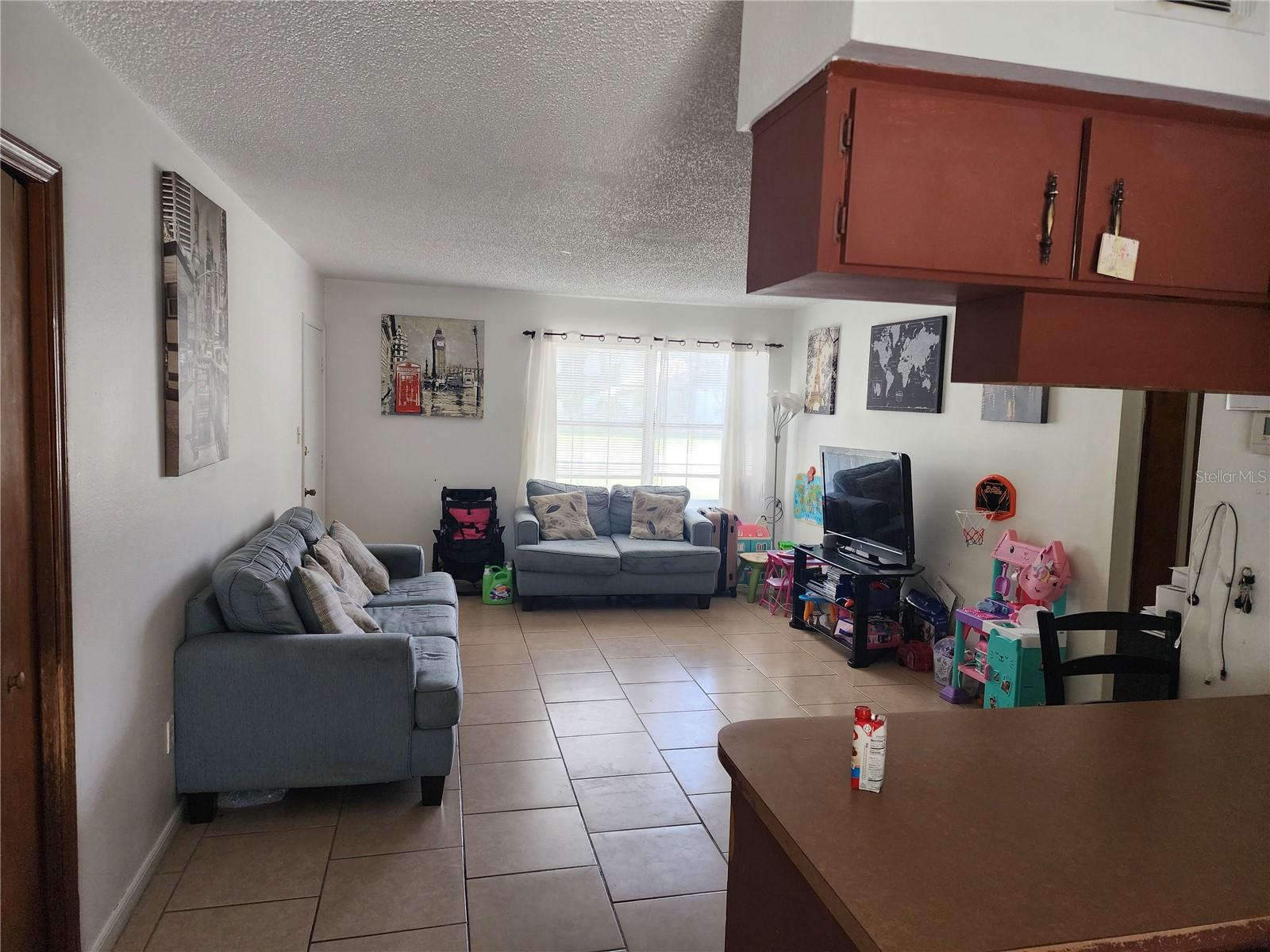 Image 3 of 10 For 5310 Whiteway Drive