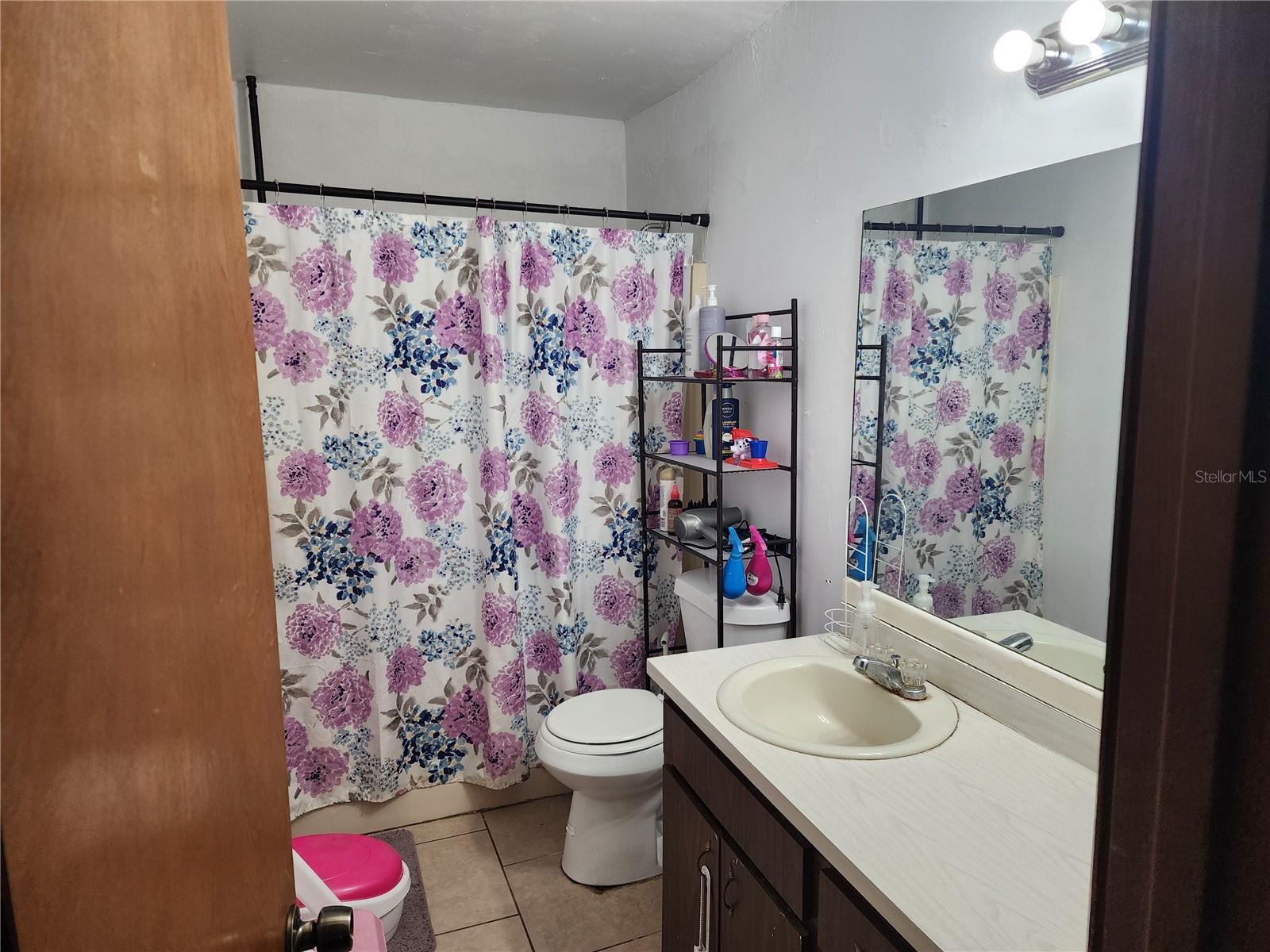 Image 4 of 10 For 5310 Whiteway Drive