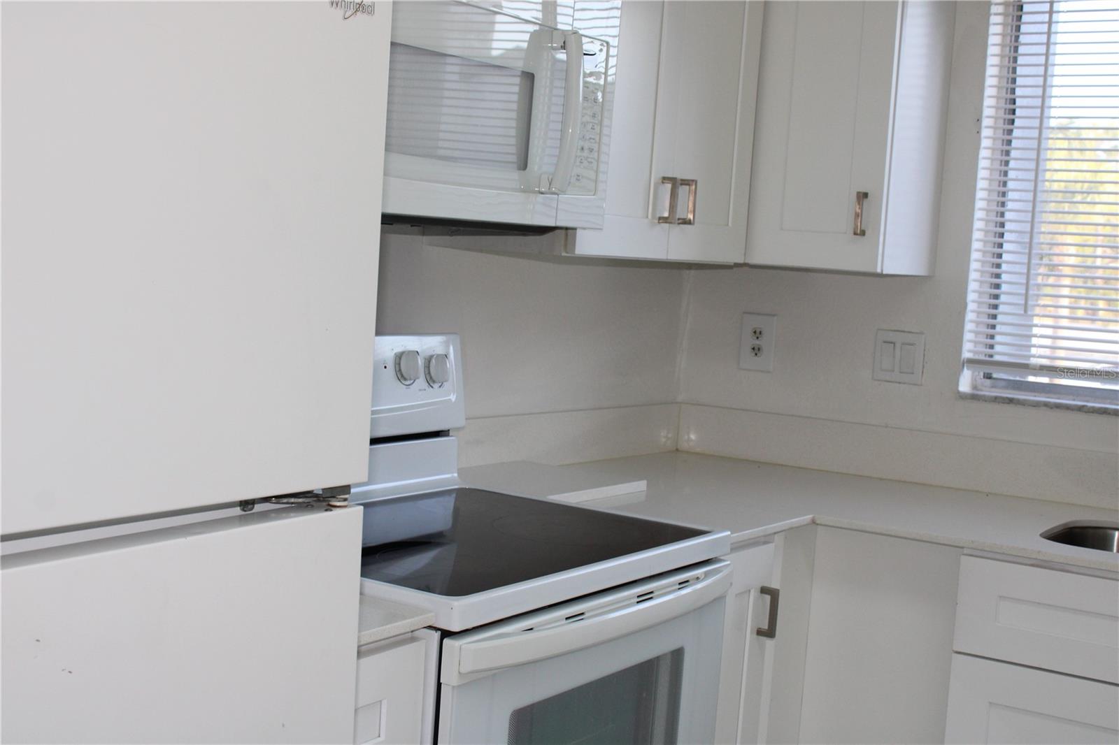 Image 3 of 36 For 7927 Kosi Palm Place 201