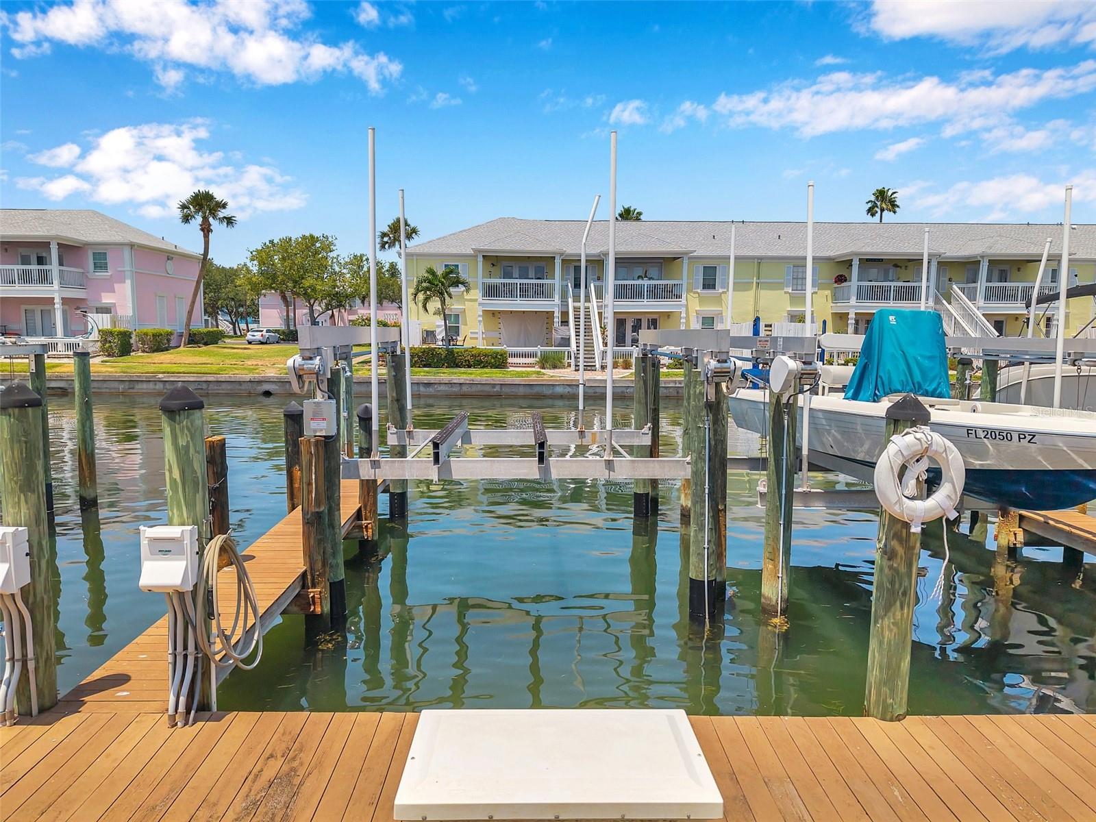 Image 38 of 74 For 5260 Coquina Key Drive Se C