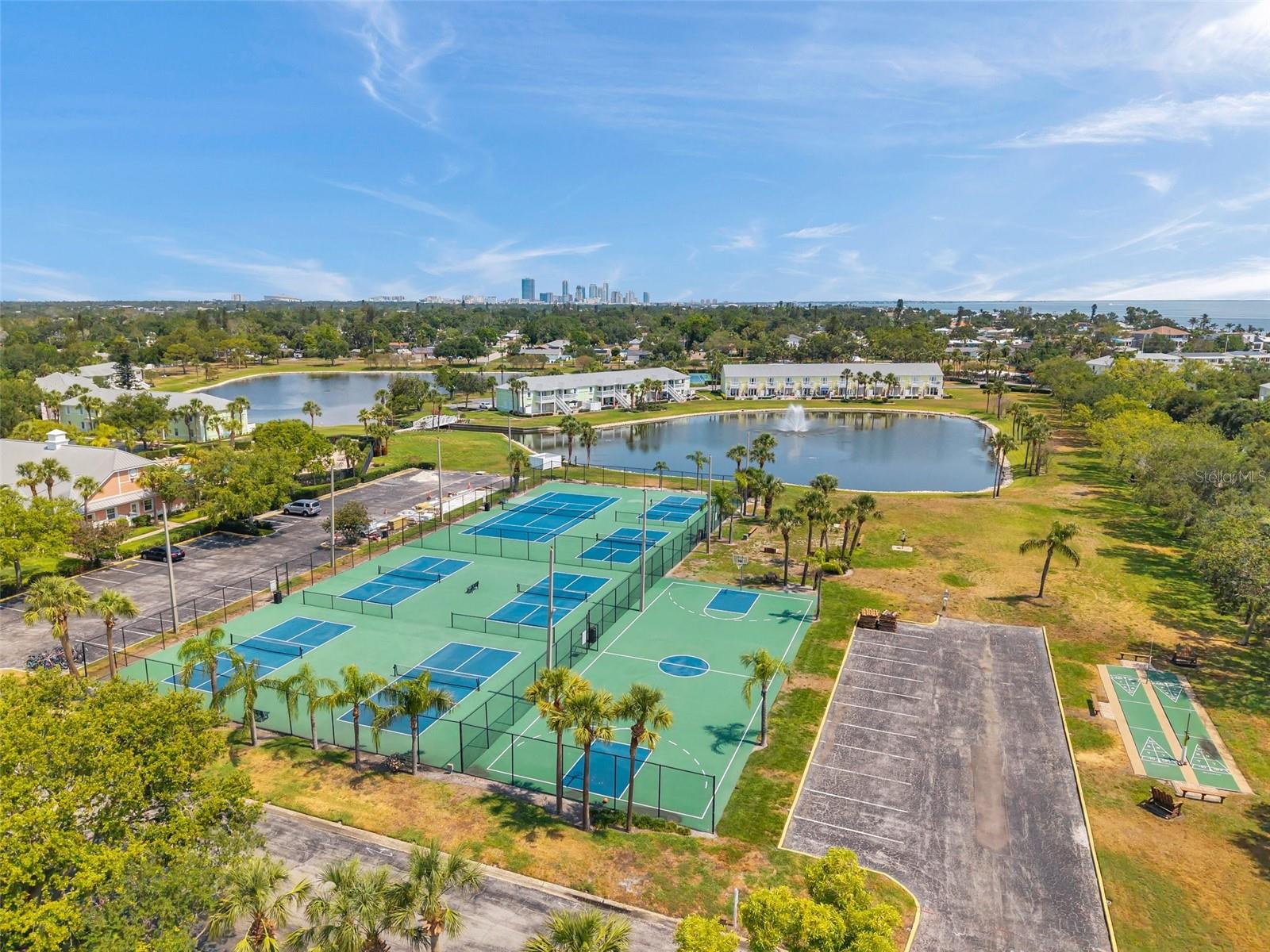 Image 70 of 74 For 5260 Coquina Key Drive Se C