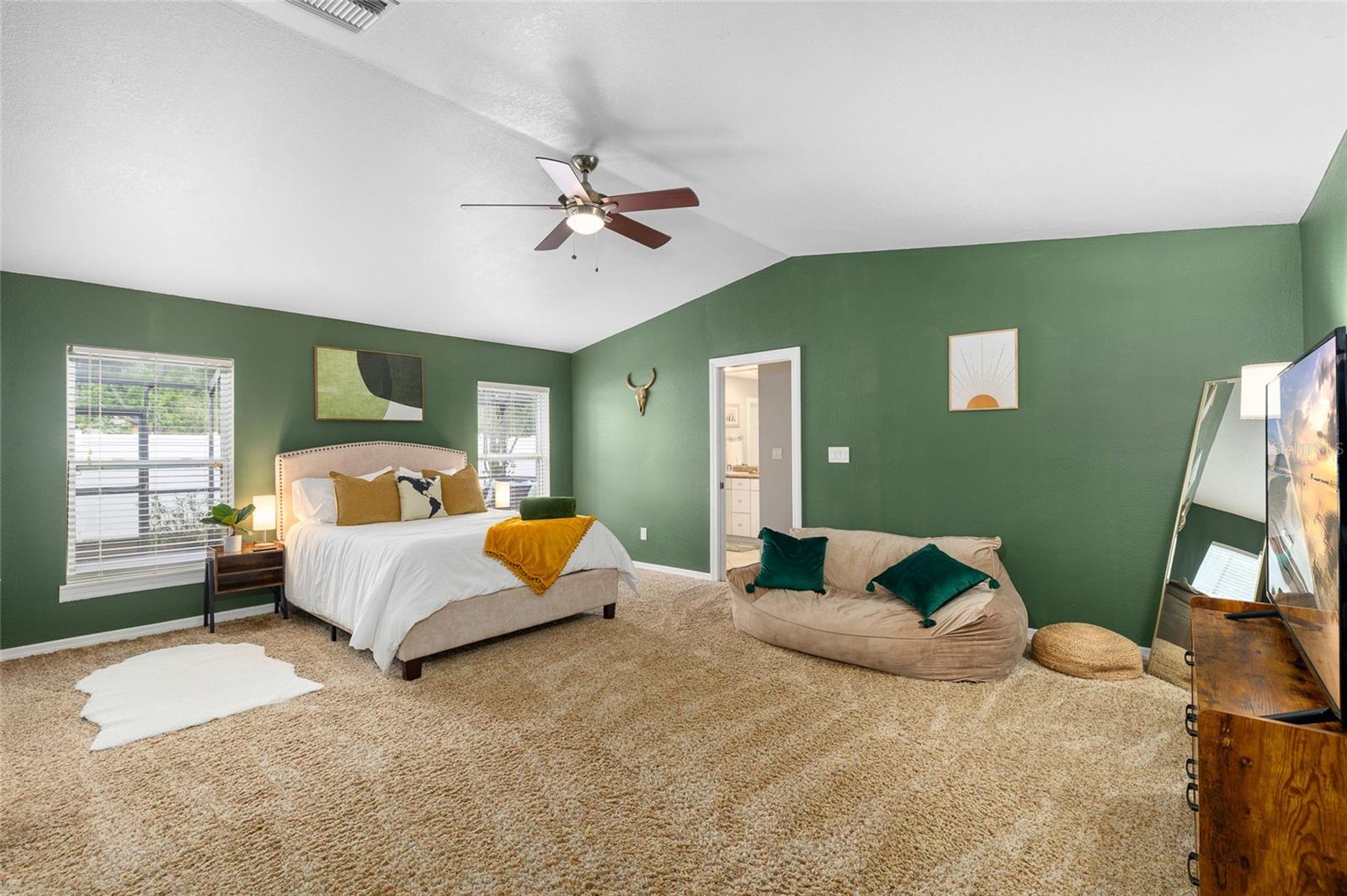 Image 14 of 40 For 2807 Northcote Drive