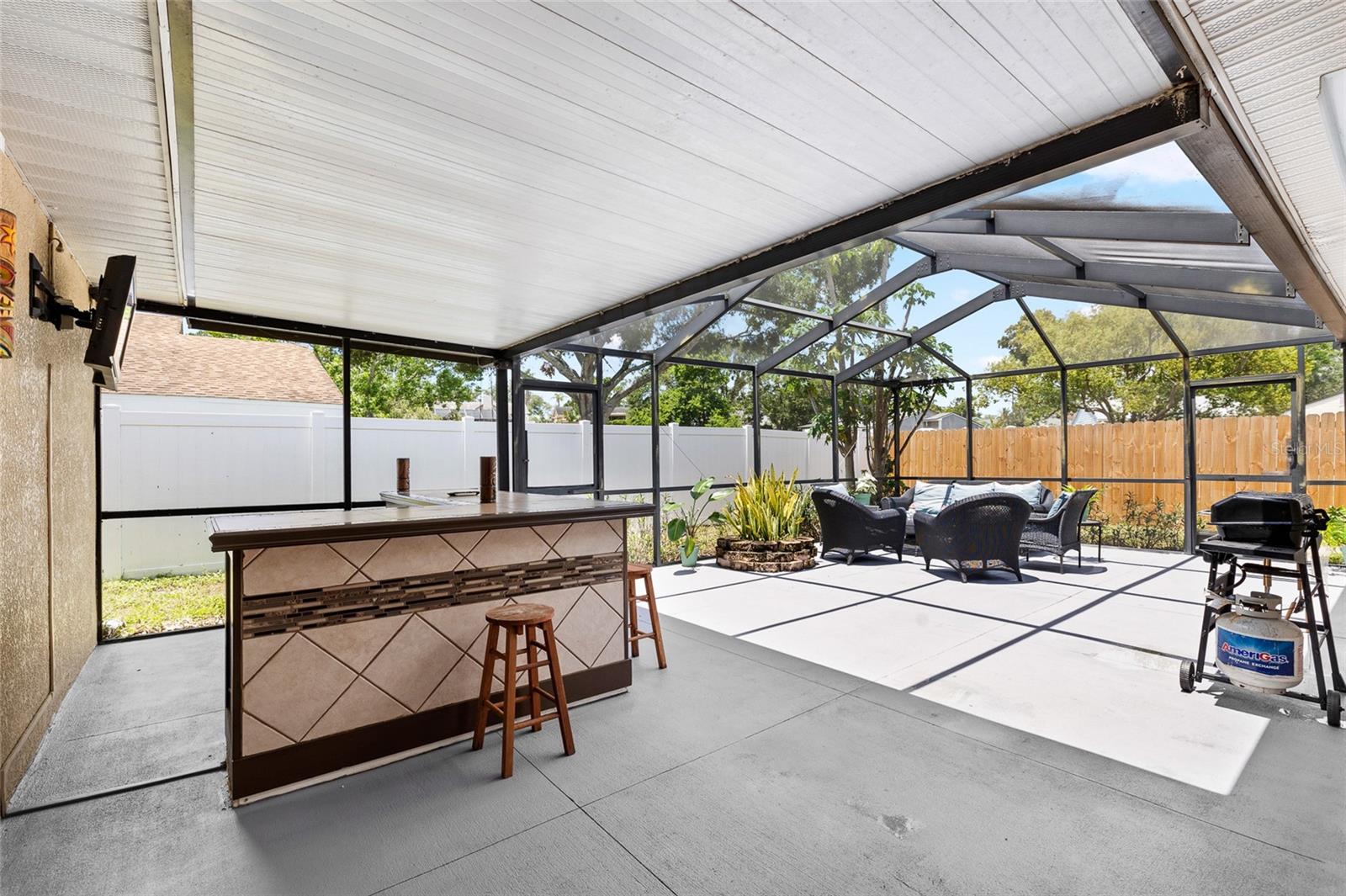 Image 23 of 40 For 2807 Northcote Drive