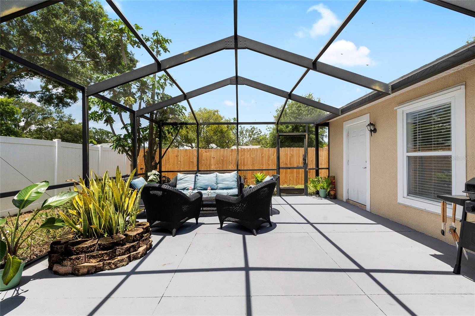 Image 24 of 40 For 2807 Northcote Drive
