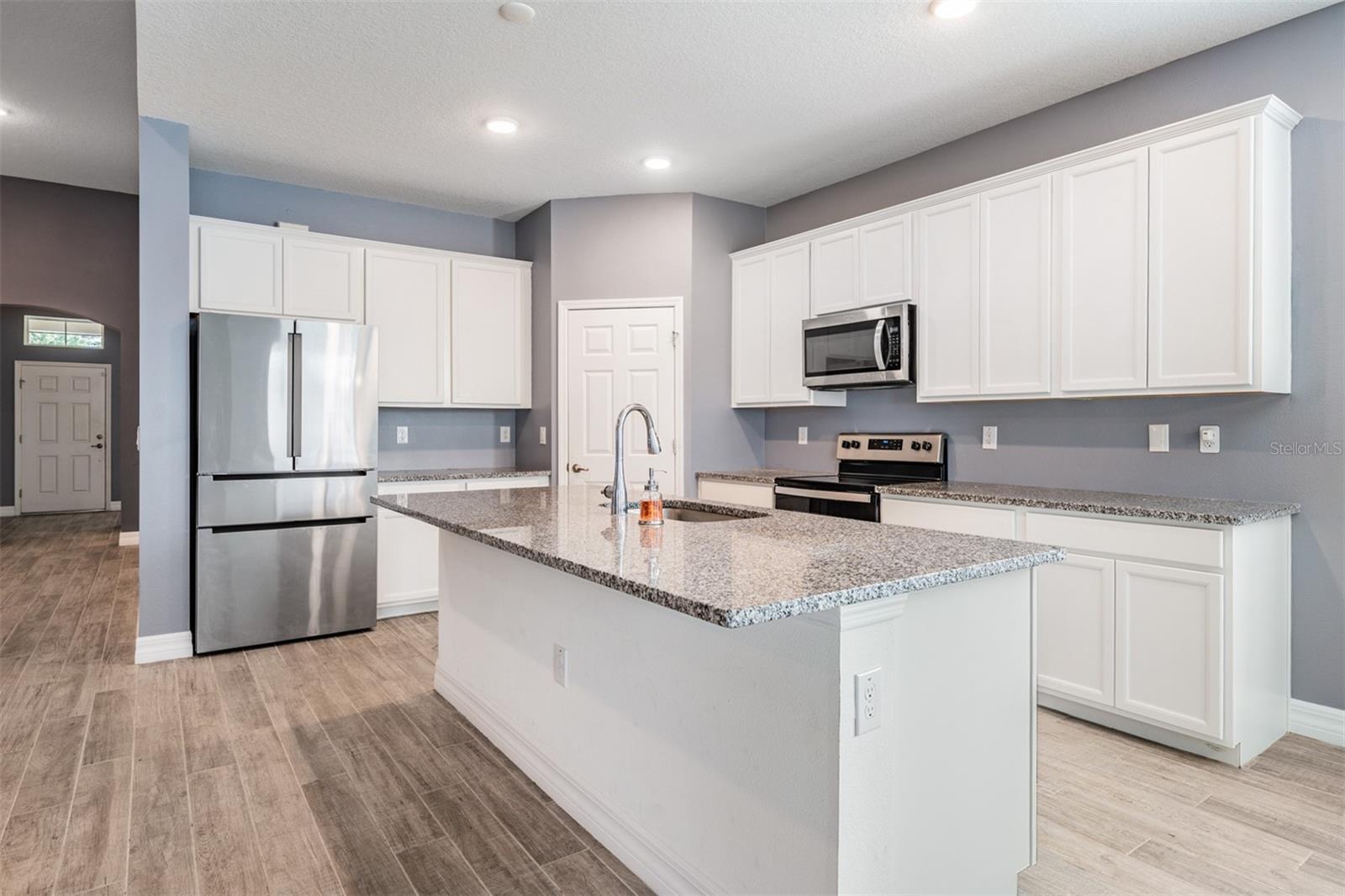 Image 12 of 30 For 12420 Brick Cobblestone Drive