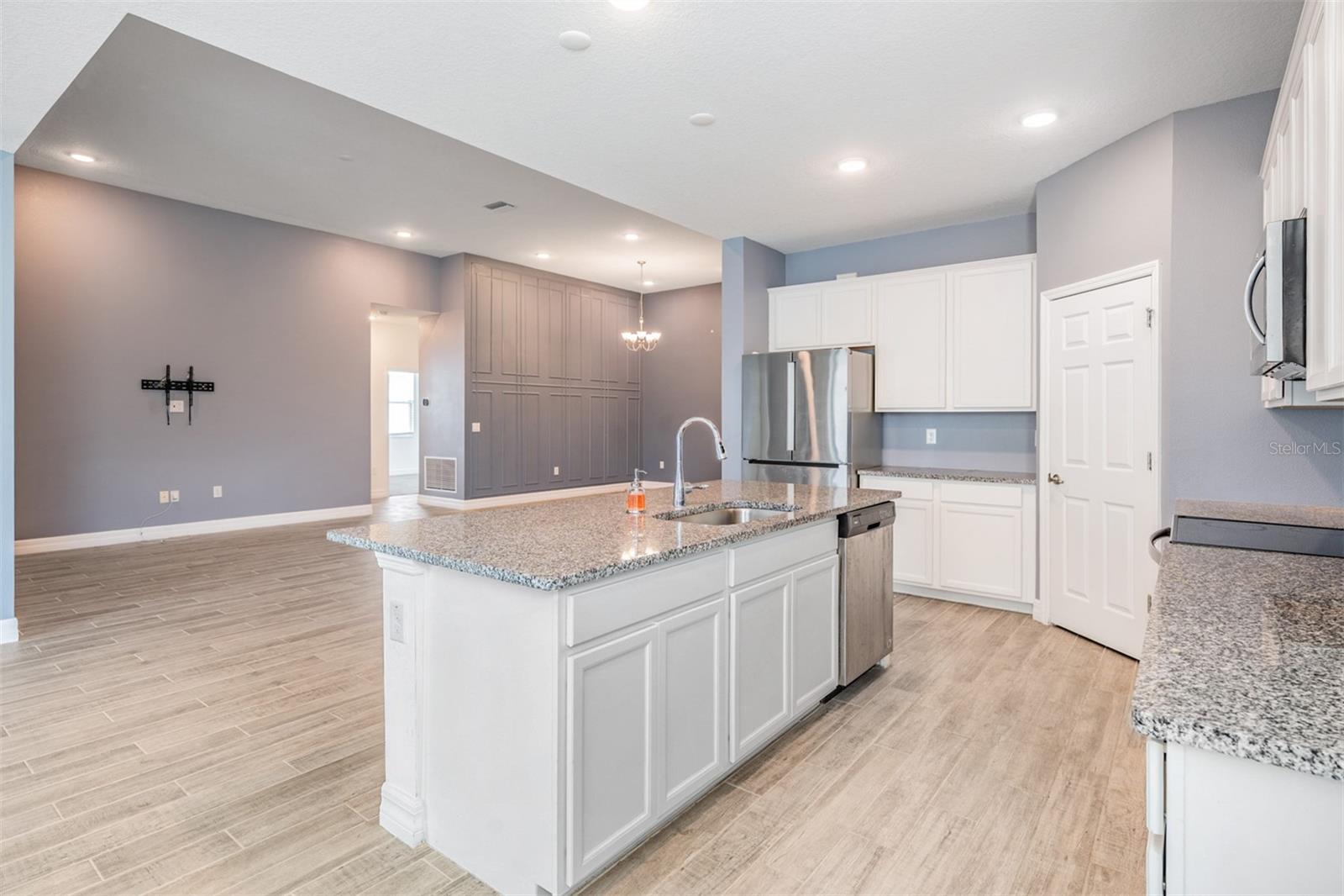 Image 13 of 30 For 12420 Brick Cobblestone Drive