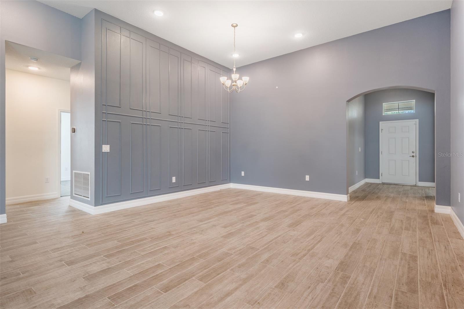 Image 17 of 30 For 12420 Brick Cobblestone Drive