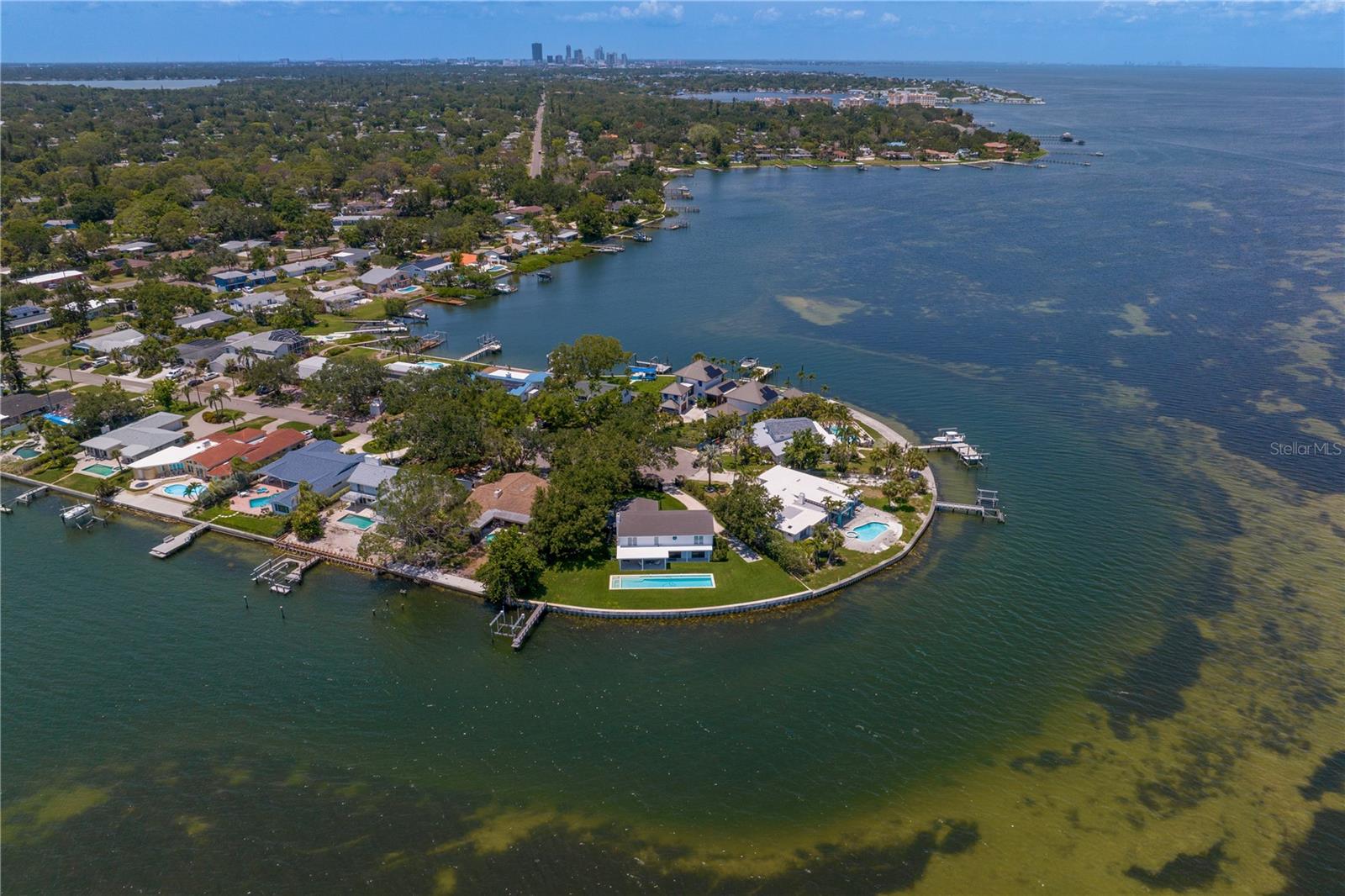 Image 63 of 71 For 218 Colony Point Road S