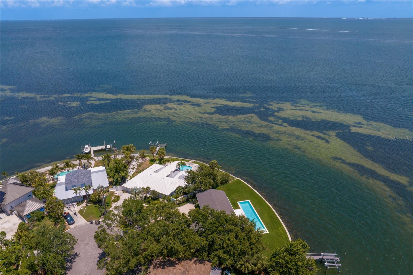 Image 66 of 71 For 218 Colony Point Road S