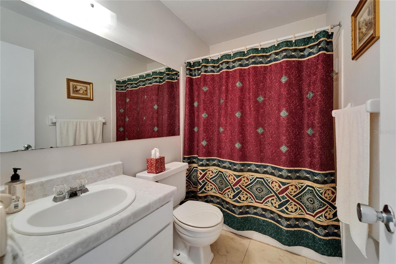 Image 36 of 76 For 4215 Bay Drive 1005d