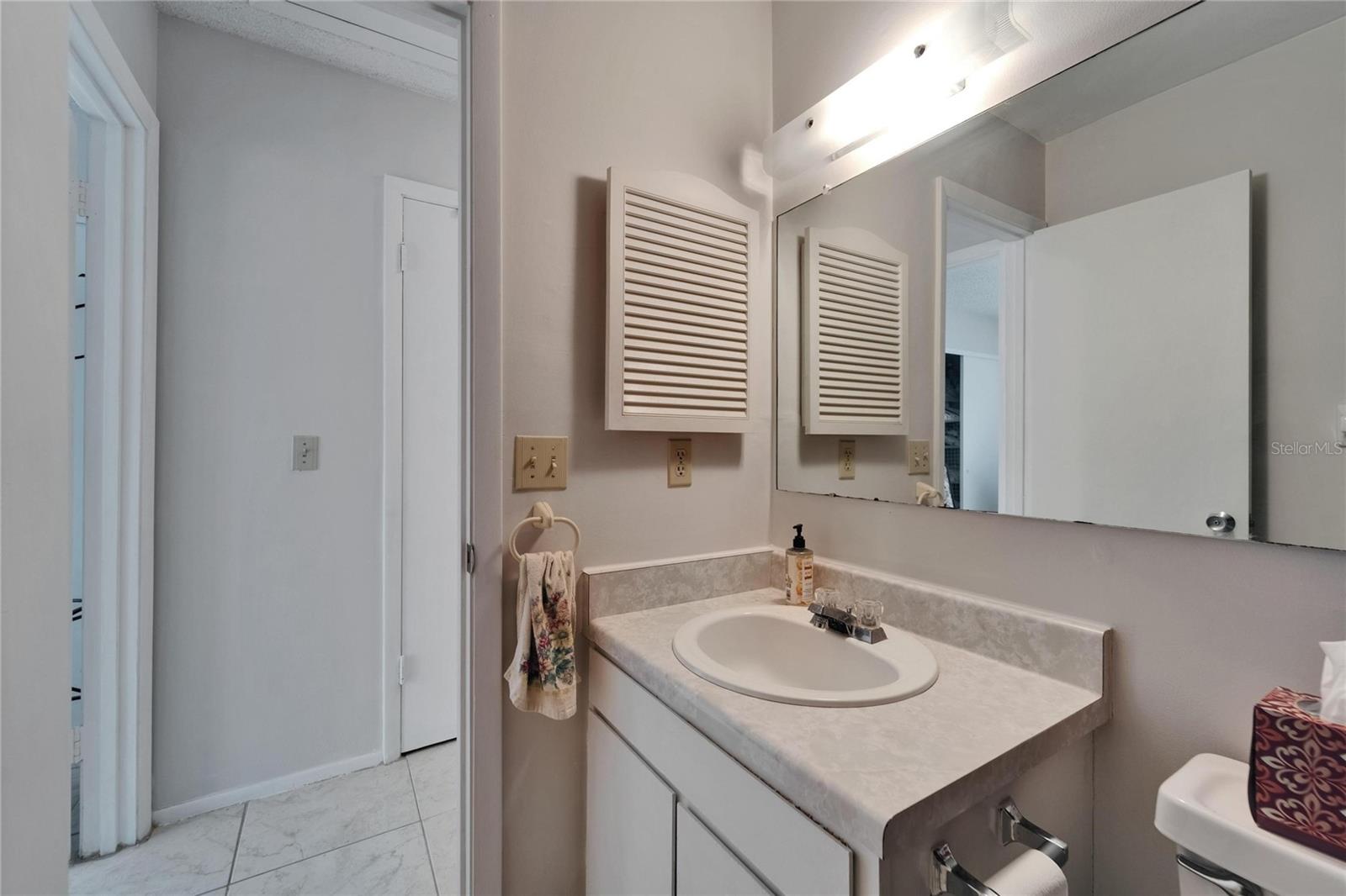 Image 38 of 76 For 4215 Bay Drive 1005d