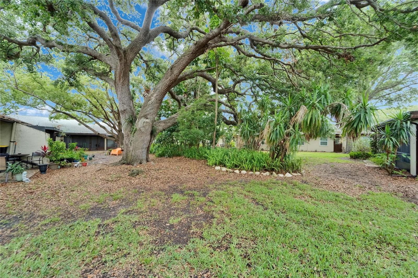 Image 52 of 76 For 4215 Bay Drive 1005d