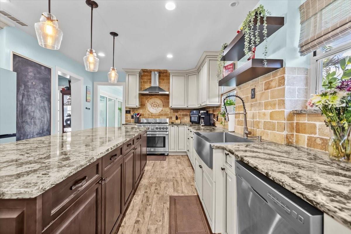 Image 10 of 45 For 5401 3rd Avenue N