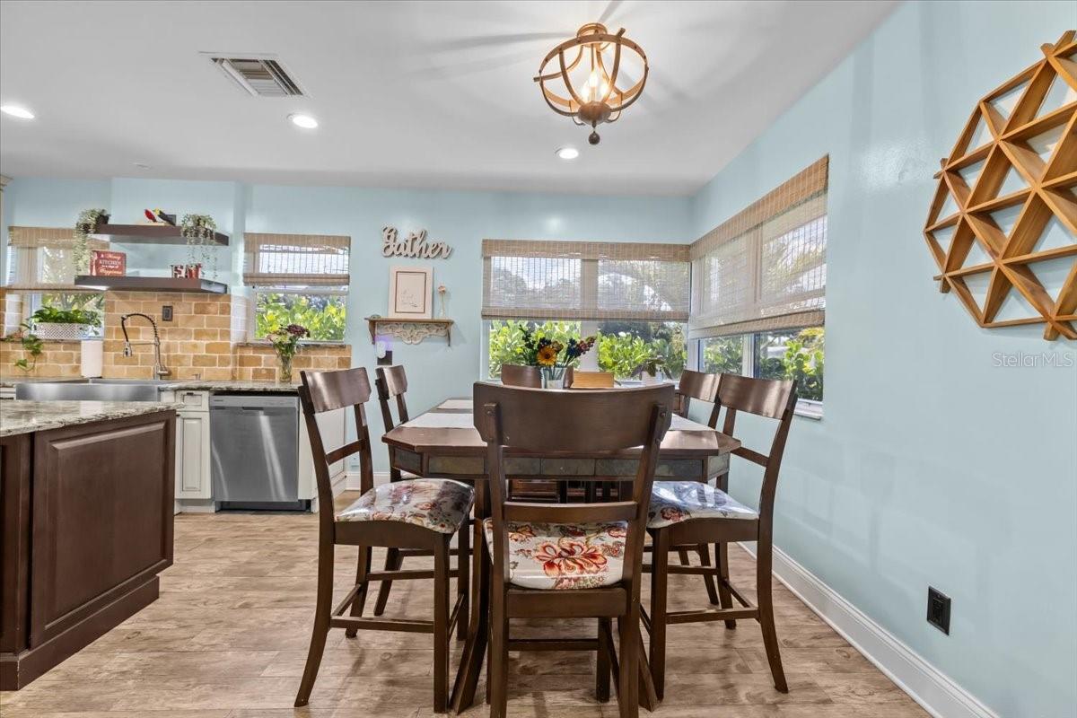 Image 13 of 45 For 5401 3rd Avenue N