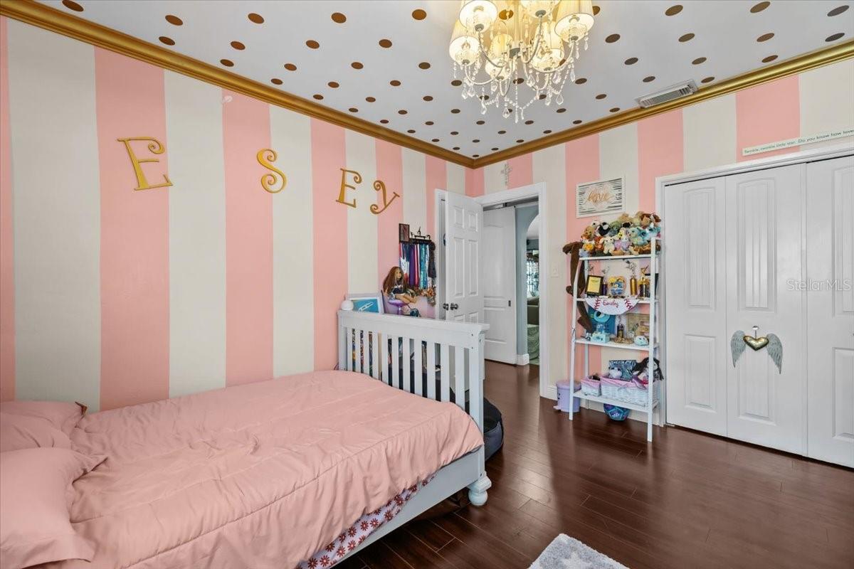 Image 21 of 45 For 5401 3rd Avenue N